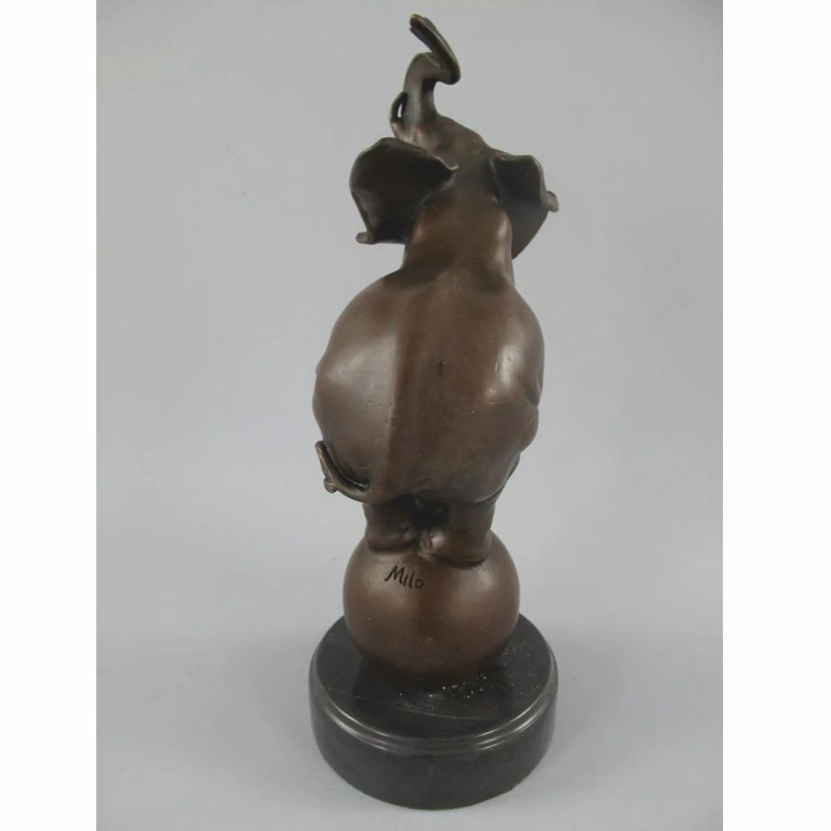Bronze decorative sculpture elephant bronze / black H. 33 cm - decorative figure