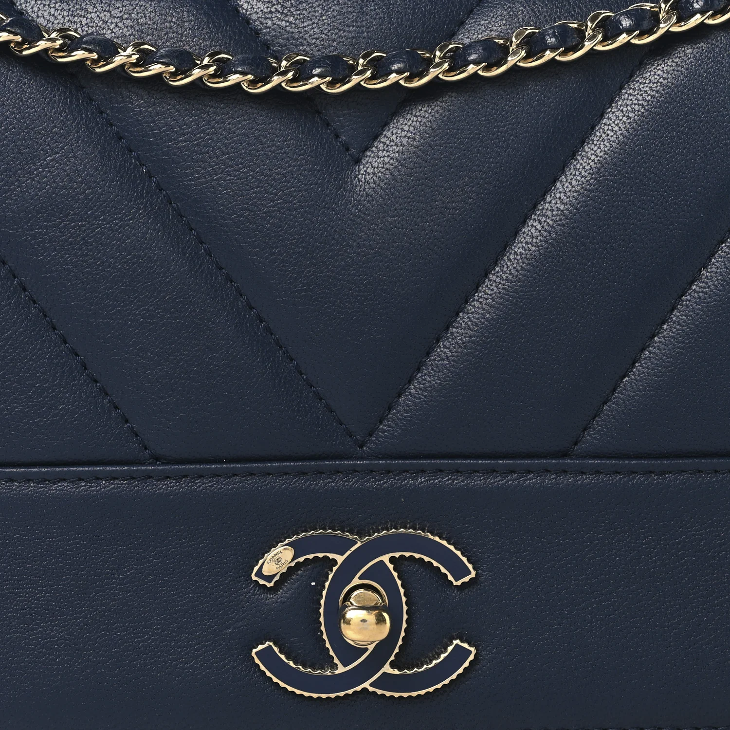 Sheepskin Chevron Quilted Medium Vintage Mademoiselle Flap Navy - Top Club