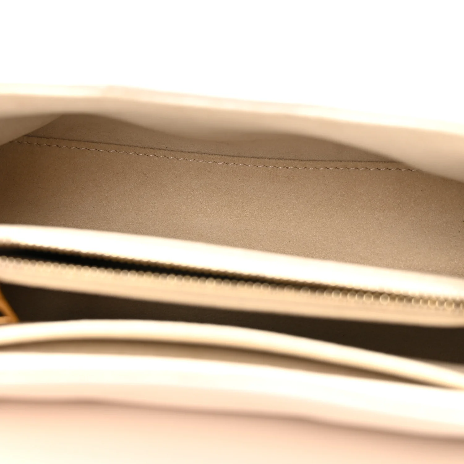 Calfskin Hold Me New Wave Ivory - Top Club