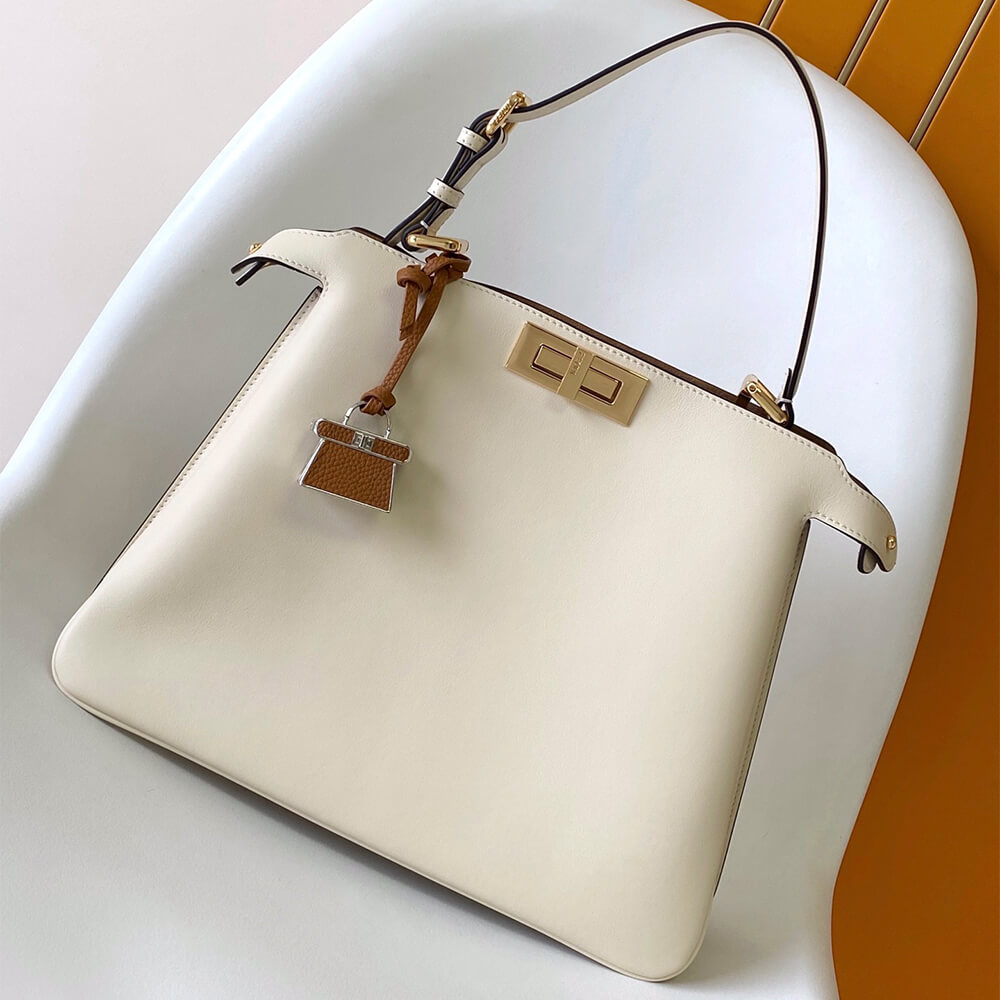 FENDI Peekaboo Soft Medium(HIGH-END GRADE) - Top Club