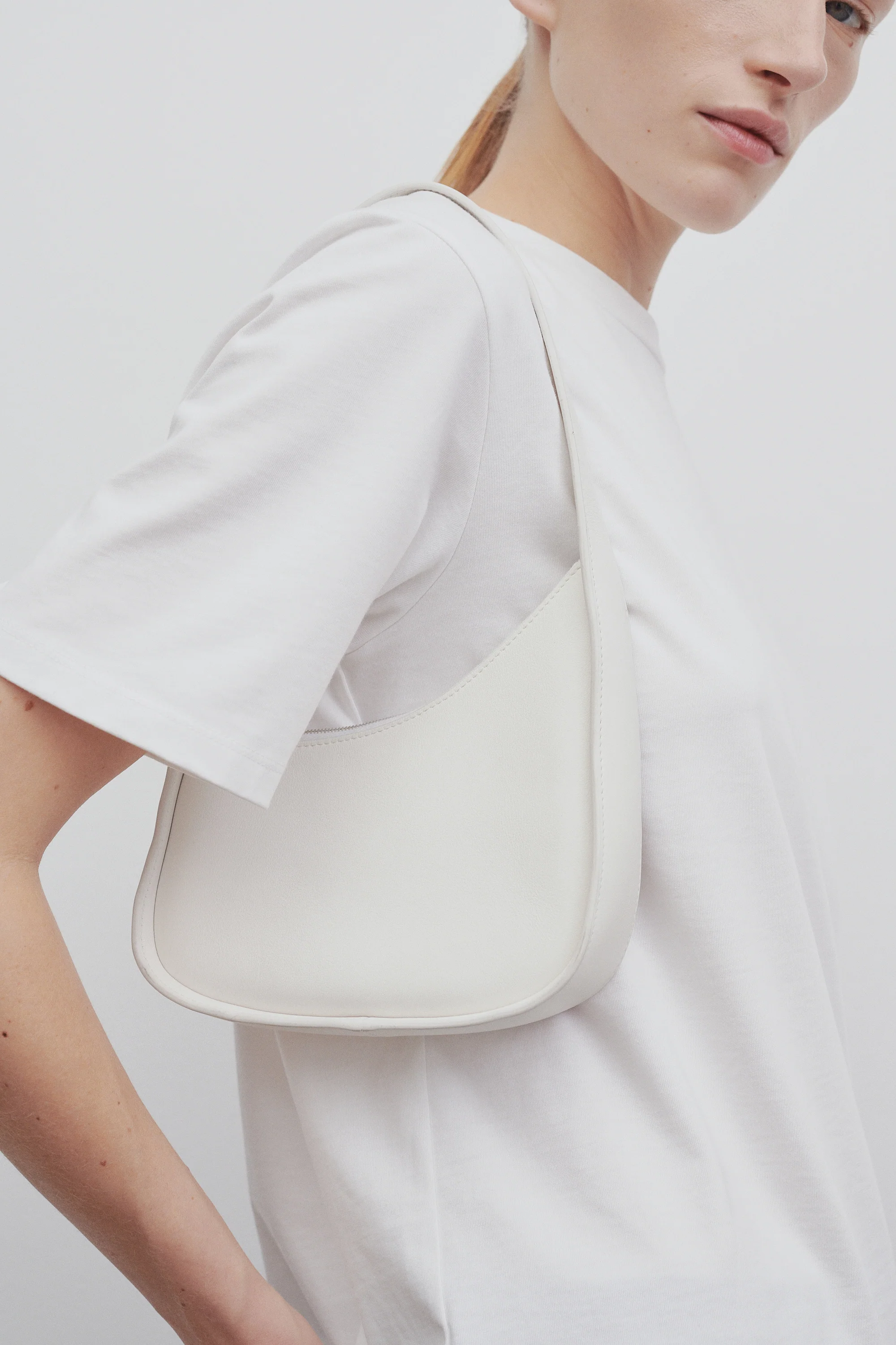 Half Moon Bag in Leather - Top Club