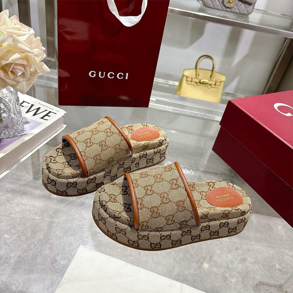 GUCCI Women s GG platform sandal - Top Club