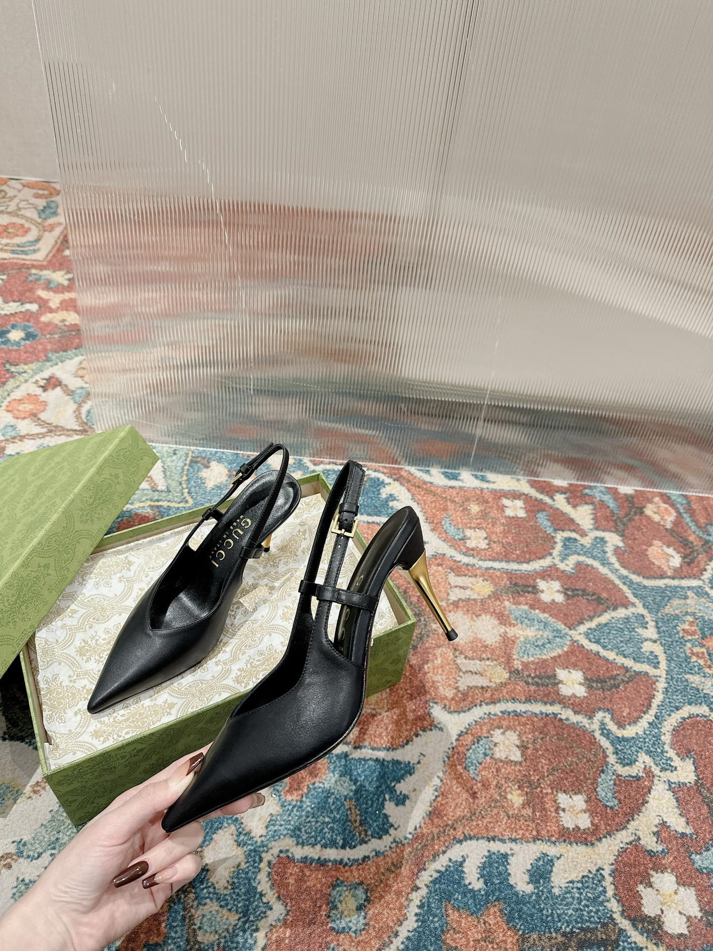 gucci new metal heel pointed toe shoes - Sneaker Replica Workshop