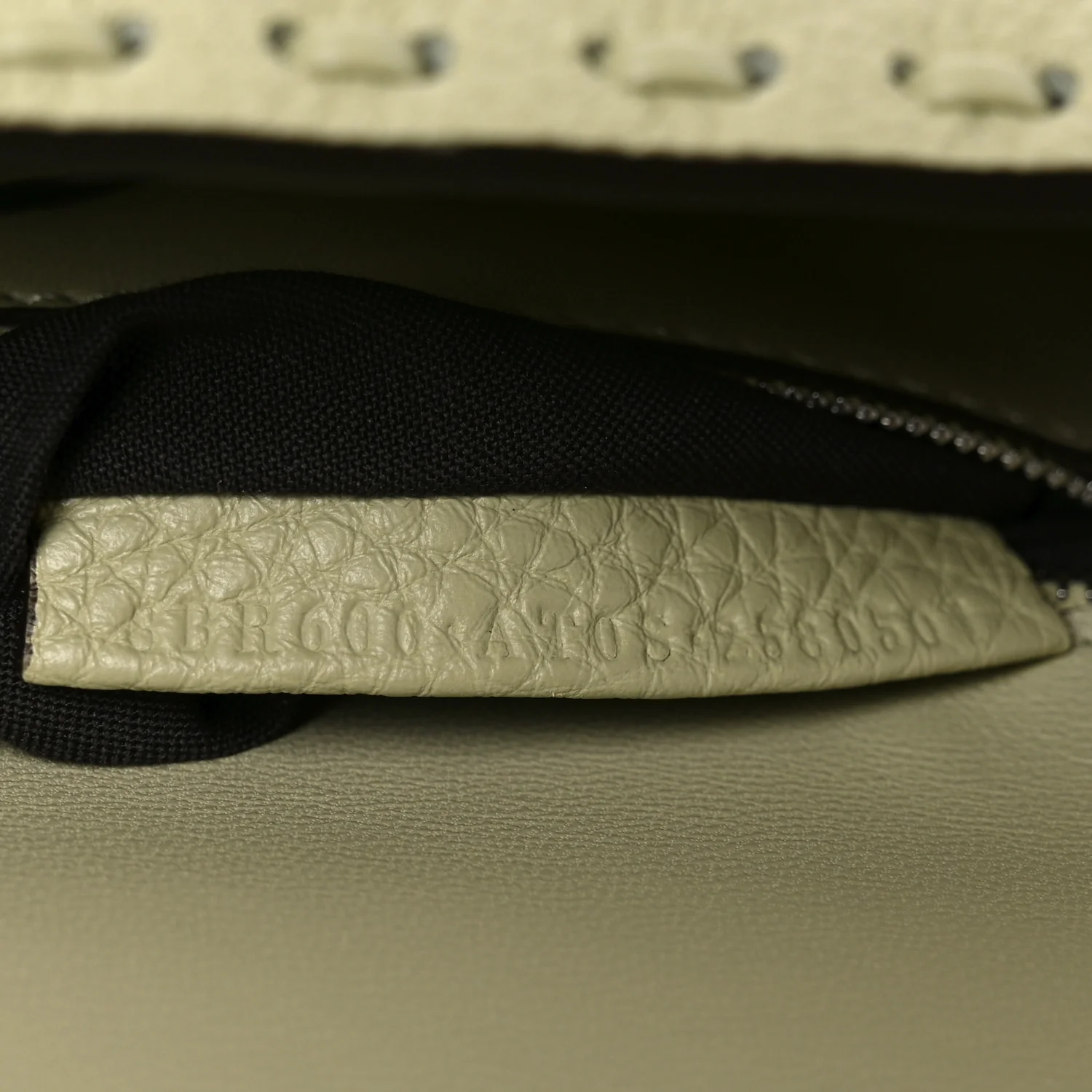 Cuoio Romano Selleria Baguette Sage - Top Club