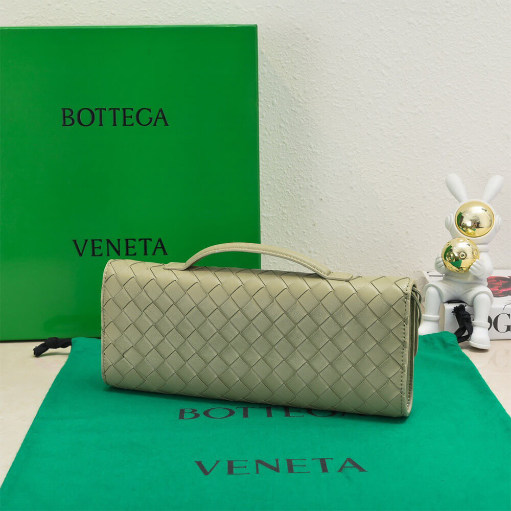 Bottega Veneta Andiamo Clutch(HIGH-END GRADE) - Top Club
