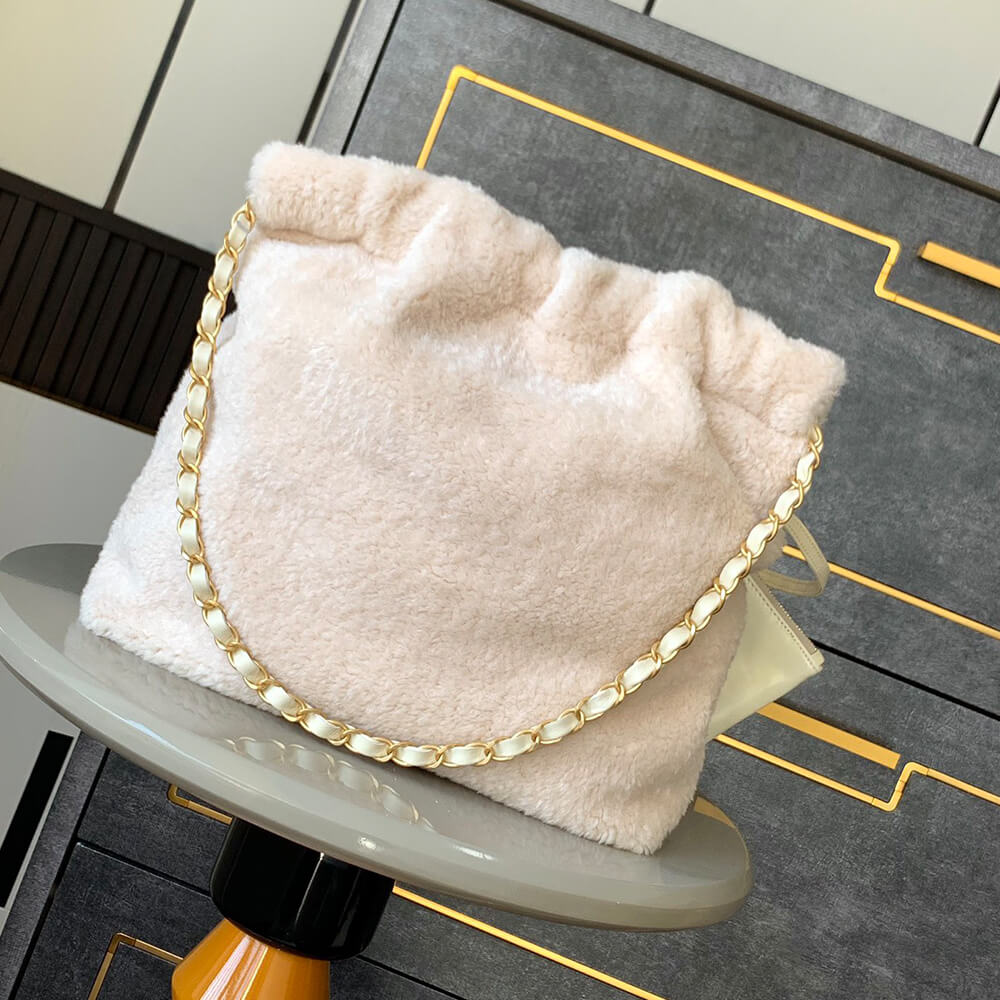 CHANEL 22 SMALL HANDBAG - Top Club