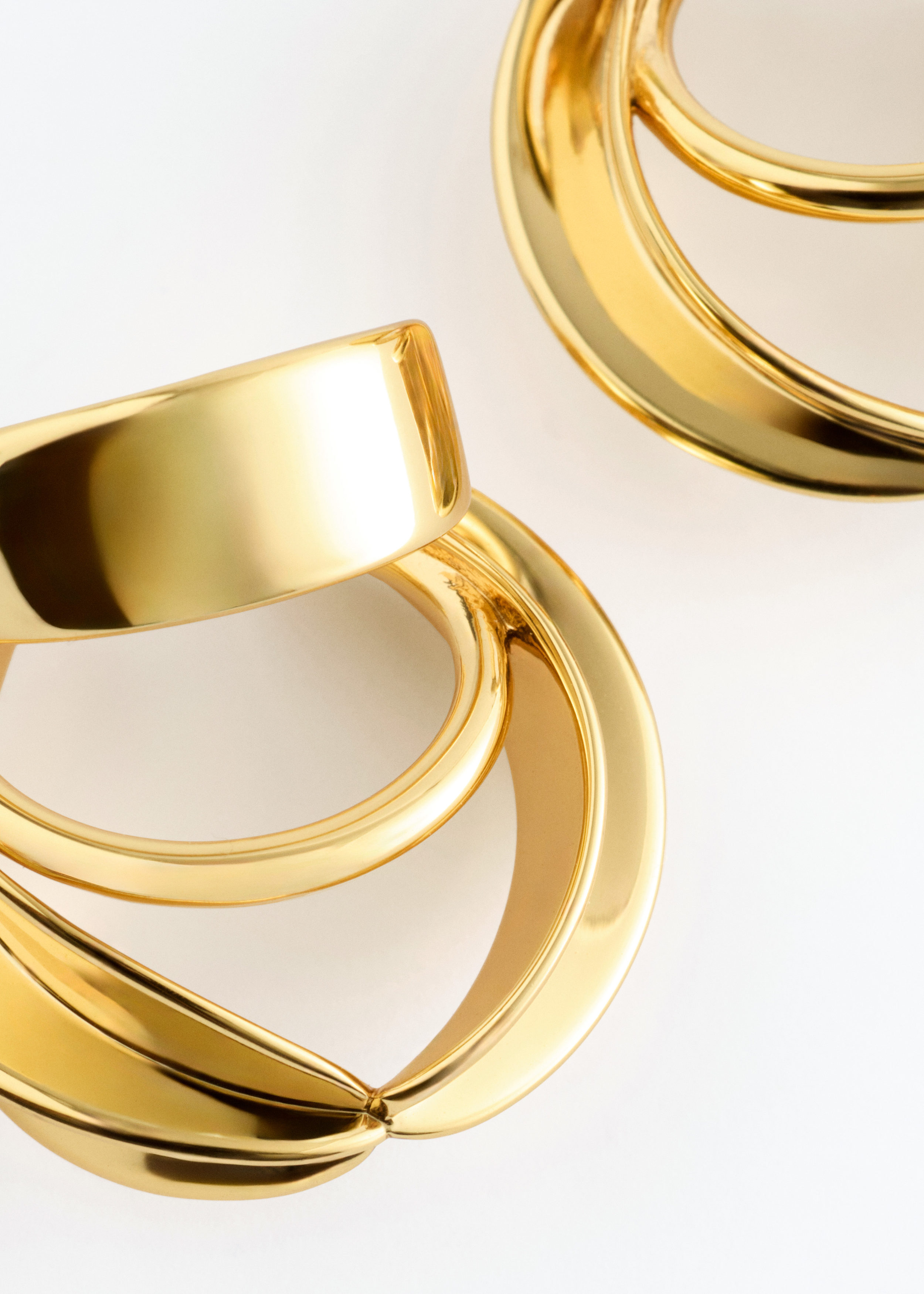 & Other Stories SCULPTURAL HOOP EARRINGS