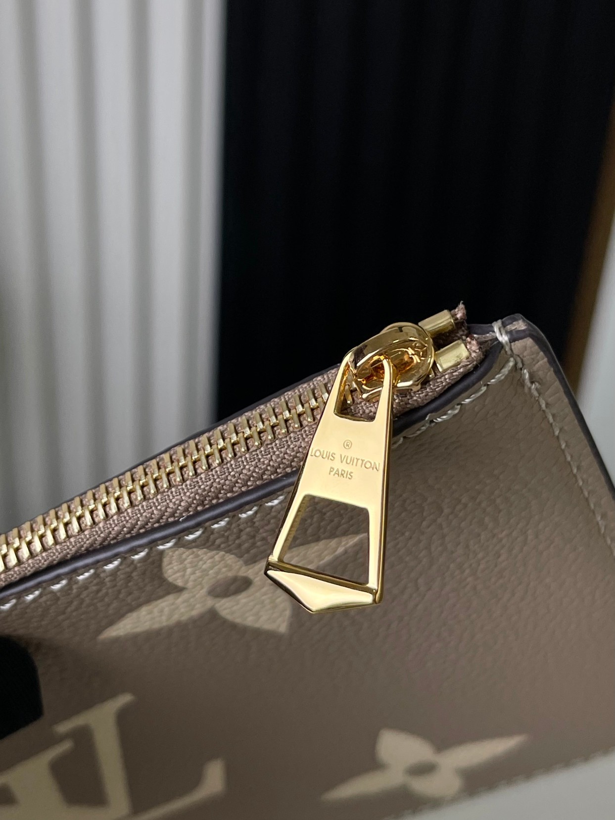 LOUIS Monogram Empreinte NeoNoe bag size : 26.0 x 26.0 x 17.5cm - Top Club