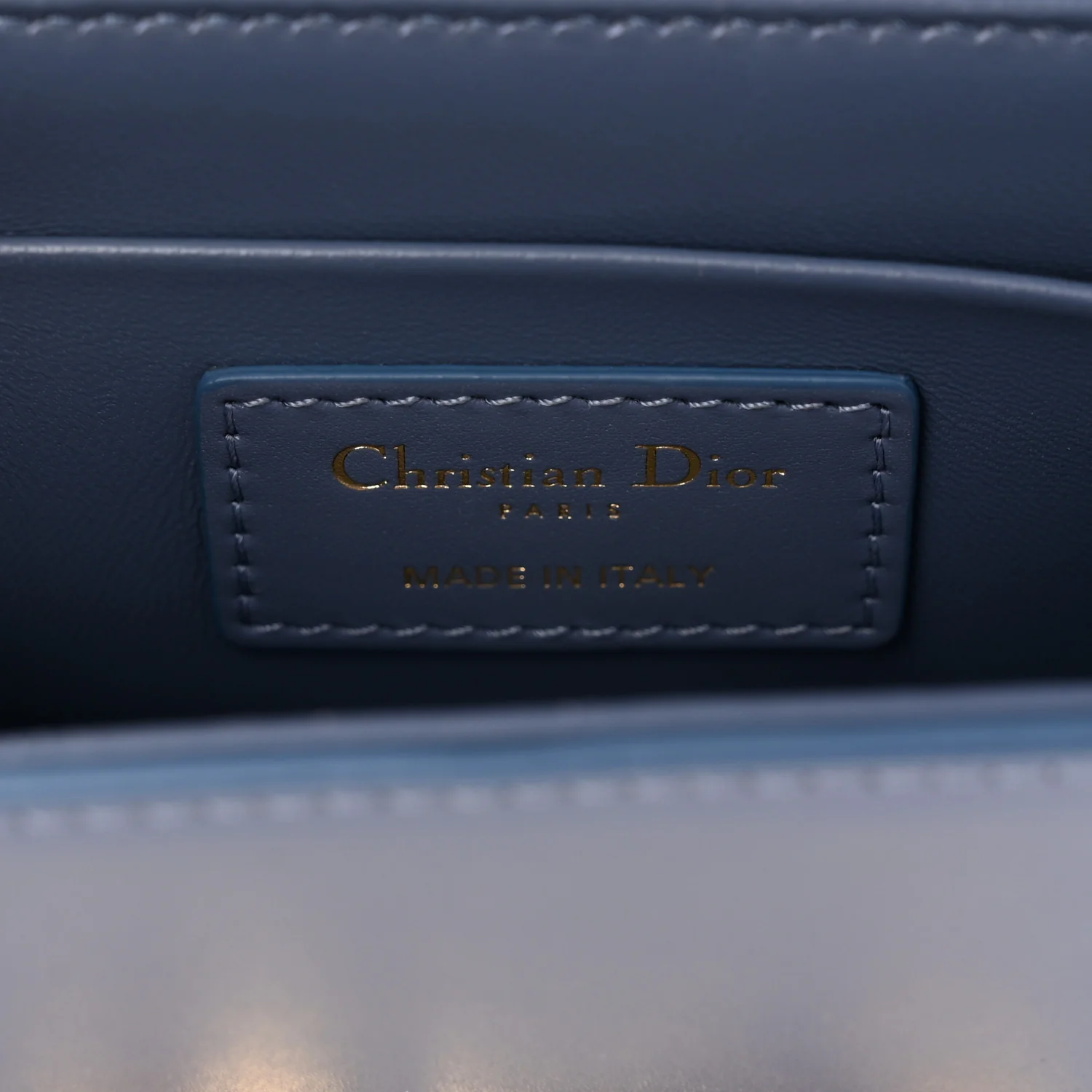 Box Calfskin 30 Montaigne Box Bag Blue - Top Club