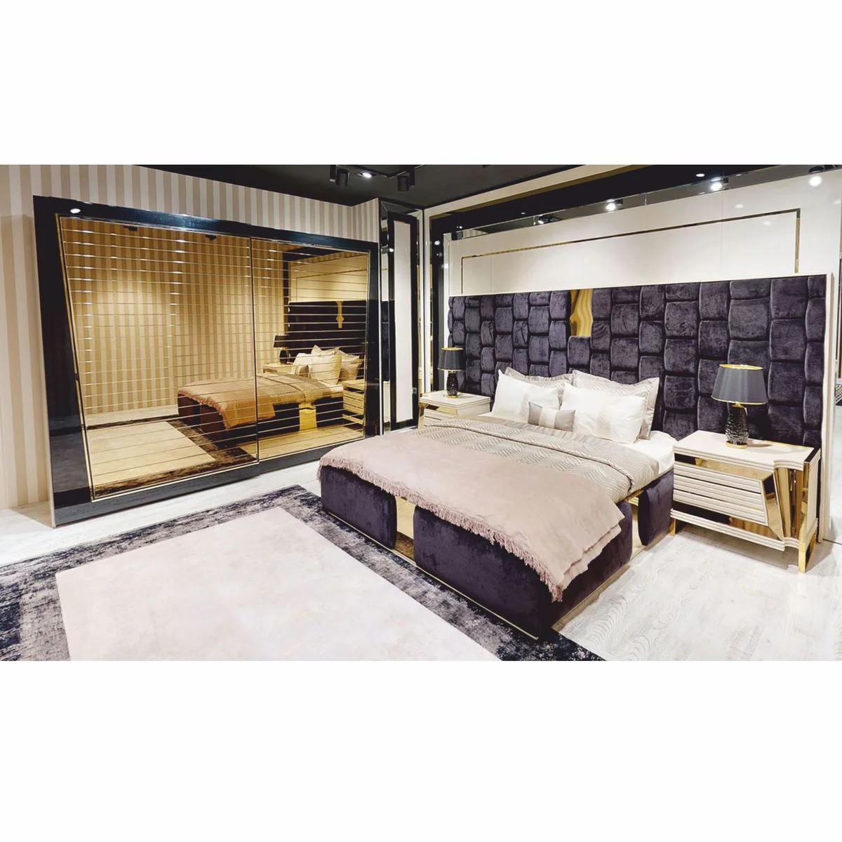 Luxury bedroom wardrobe with 2 sliding doors black / gold 280 x H. 230 cm