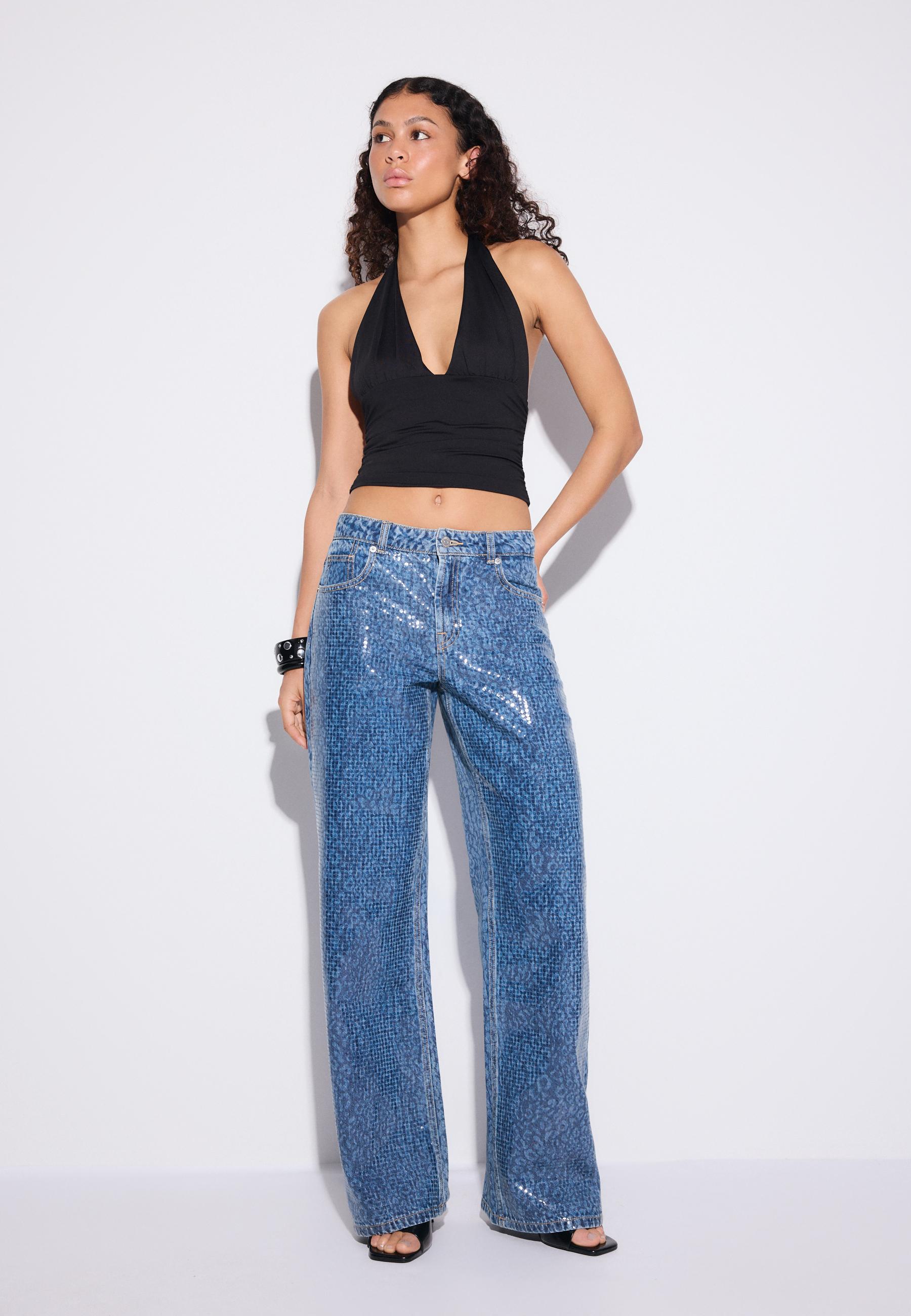 HALTER TOP WITH RUCHED NECK TIE