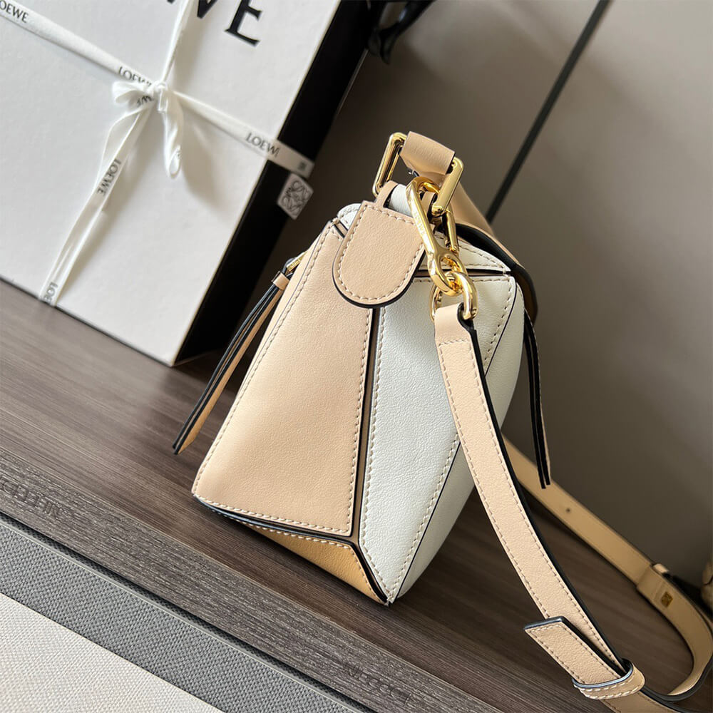 LOEWE Small Puzzle Bag - Top Club