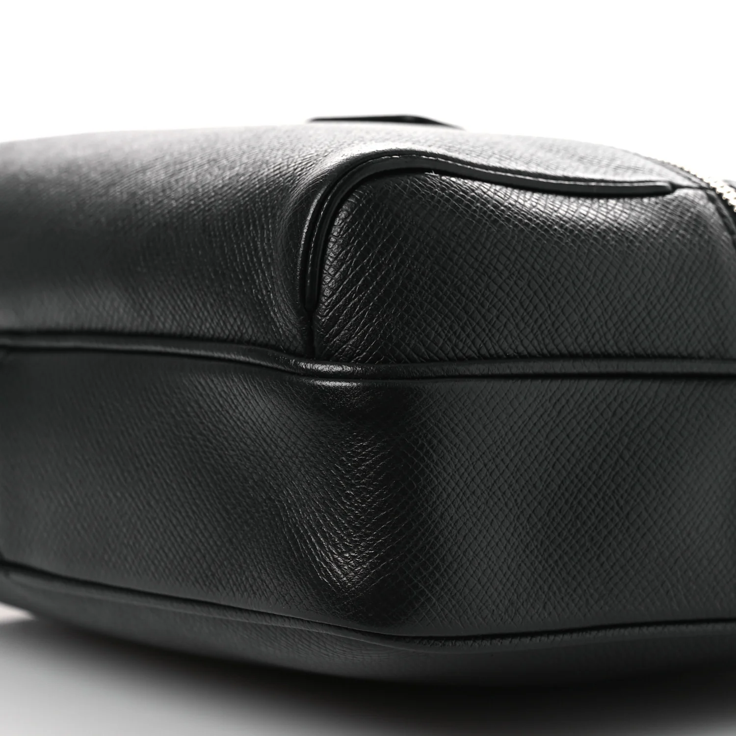 Taiga Outdoor Messenger PM Black - Top Club