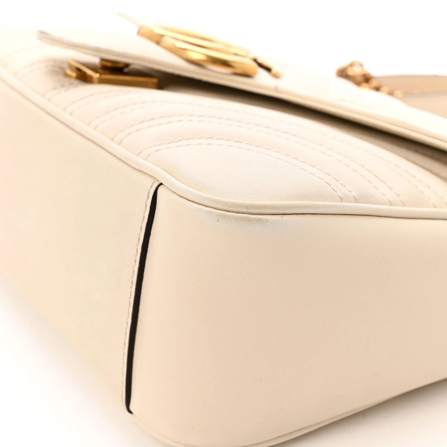 Calfskin Matelasse Small GG Marmont Shoulder Bag White - Top Club
