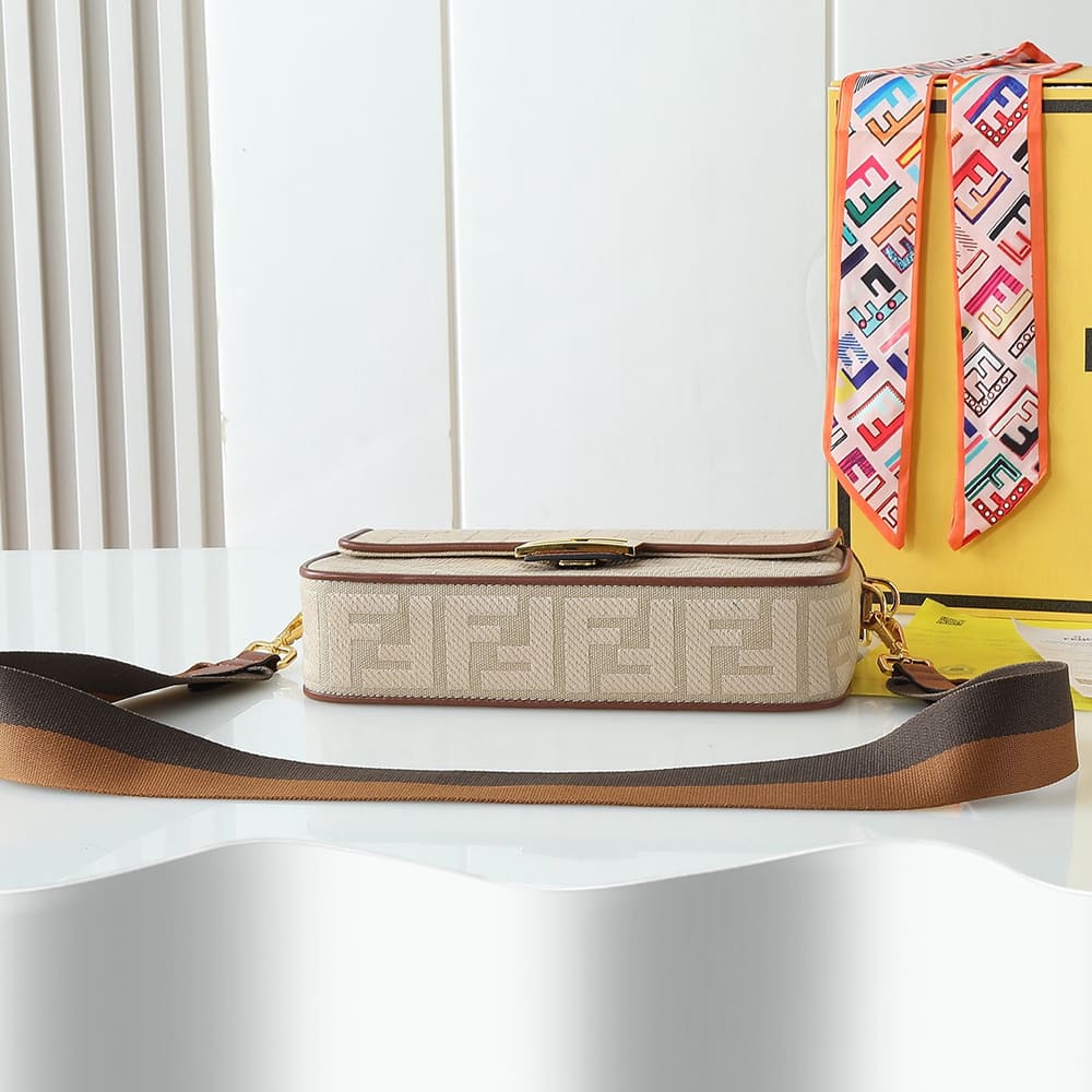 Fendi Baguette - Top Club