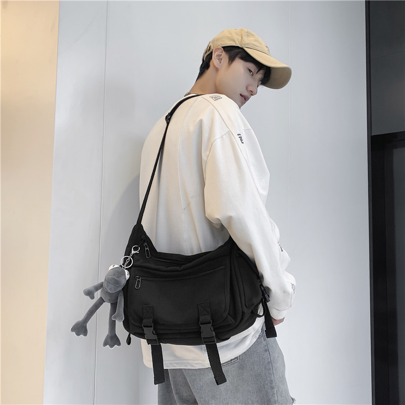 Minimalist crossbody bag for men and women, Japanese-style large-capacity functional shoulder messenger bag, workwear style college student backpack for men