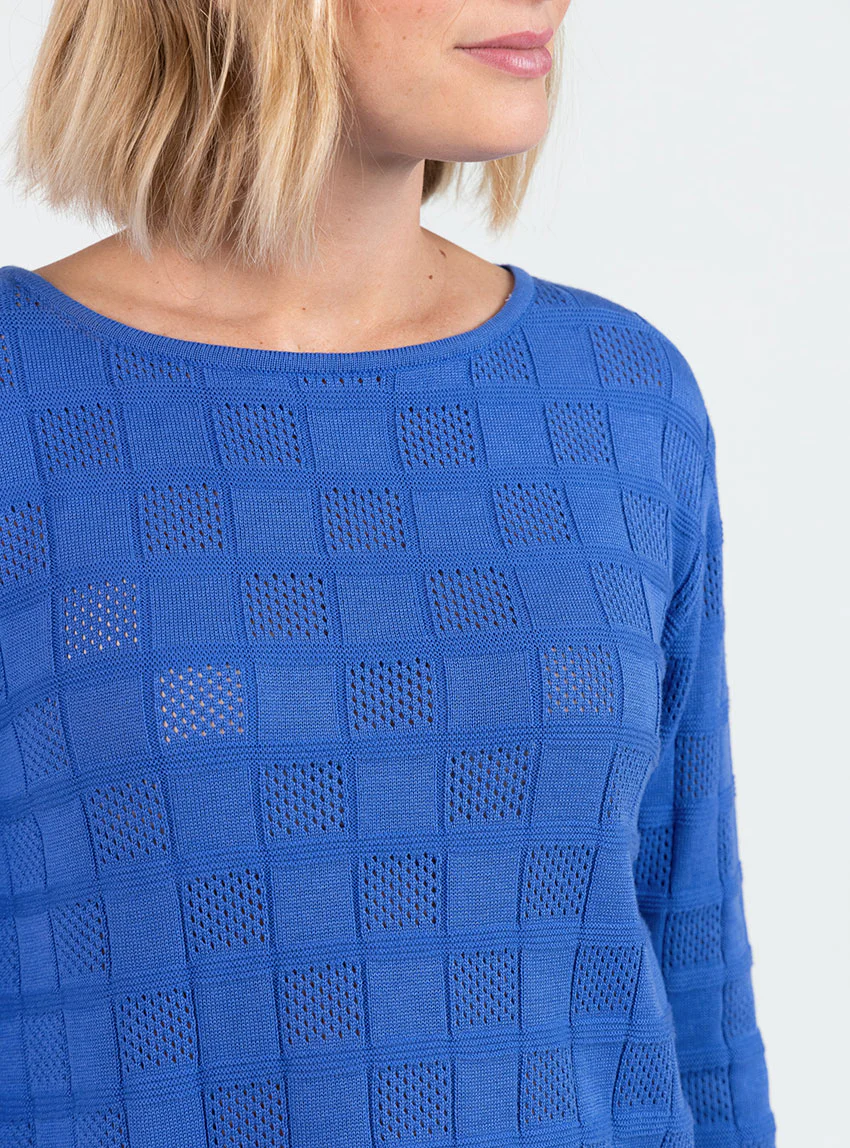 Pull femme ajouré en coton bleu atlantique