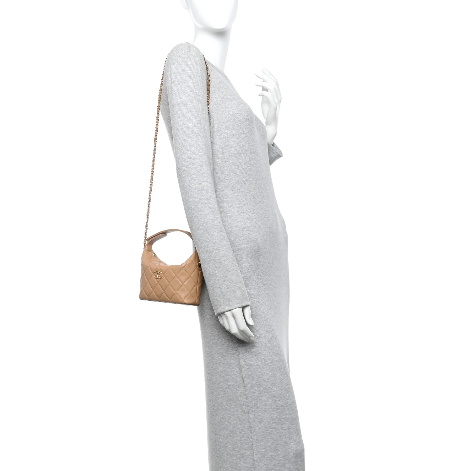 Shiny Caviar My Cush Hobo Clutch With Chain Beige