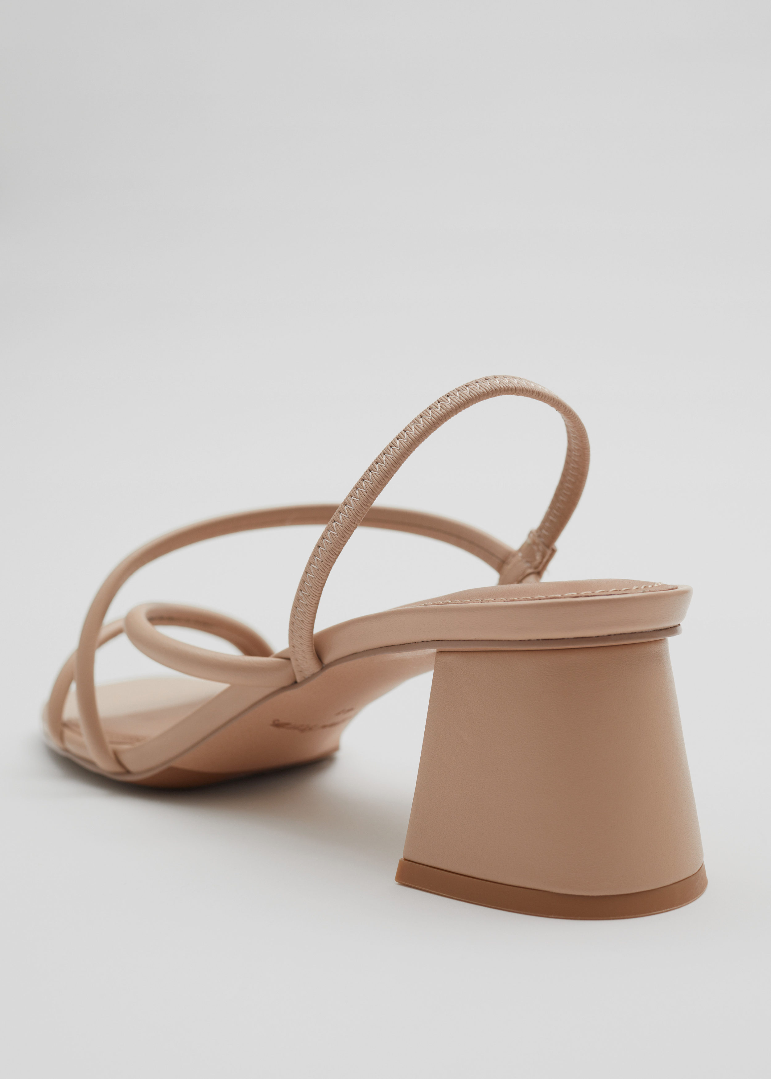 & Other Stories STRAPPY BLOCK HEEL SANDALS