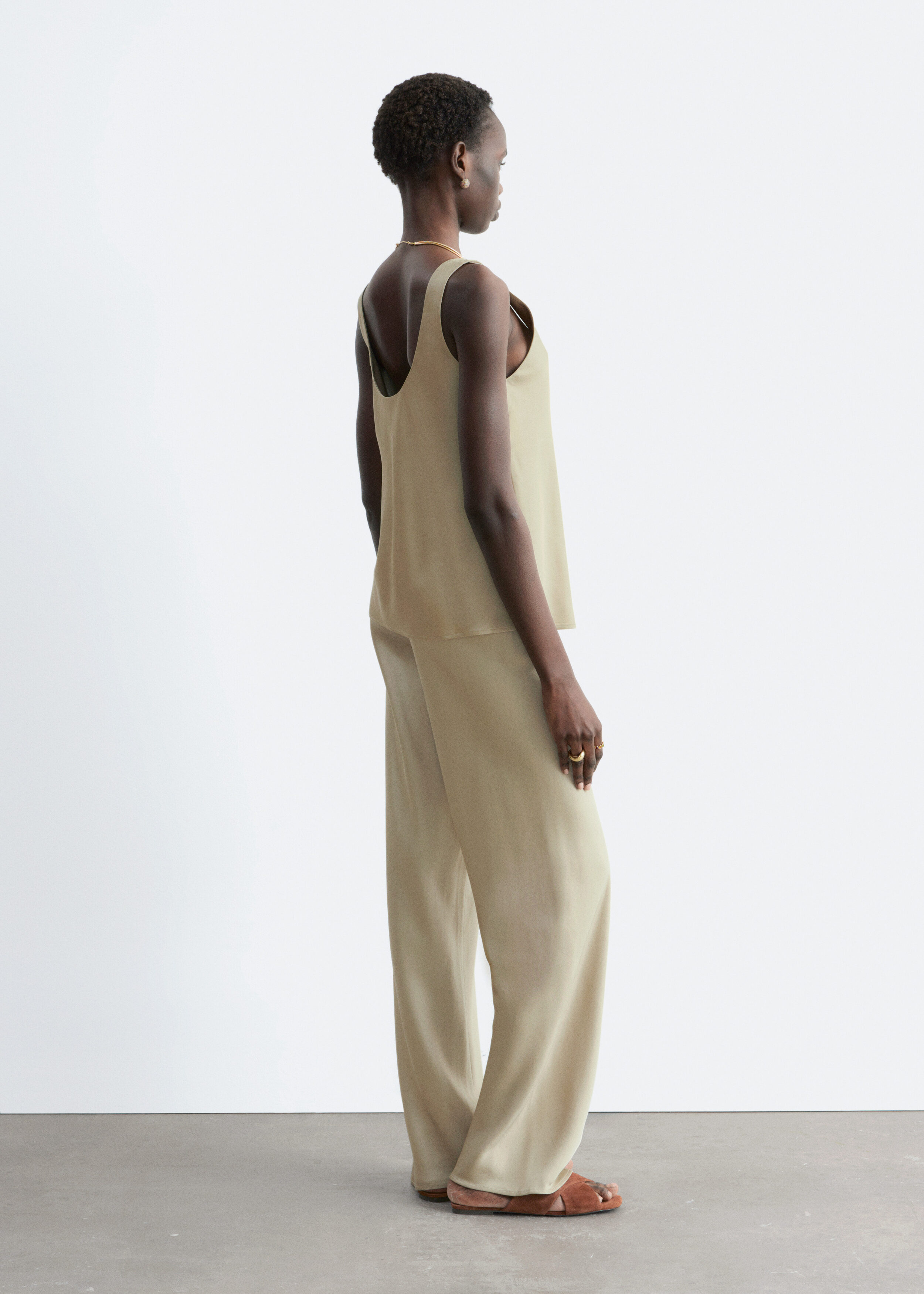 & Other Stories SCOOP NECK TANK TOP