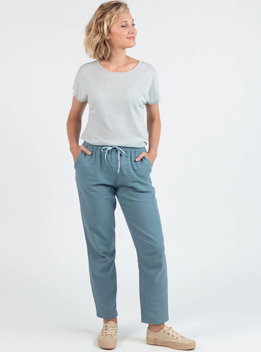 Top femme fluide en lin vert d'eau