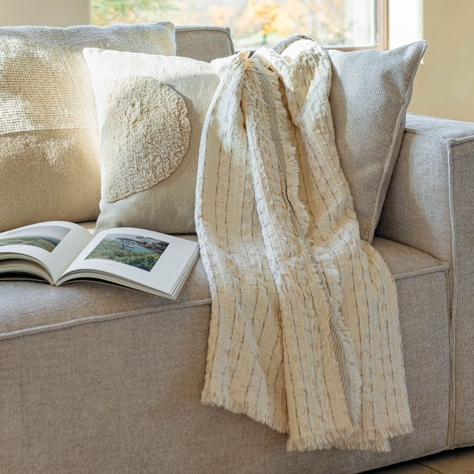 ELBA - Plaid en coton 130x170cm points fantaisies - blanc écru