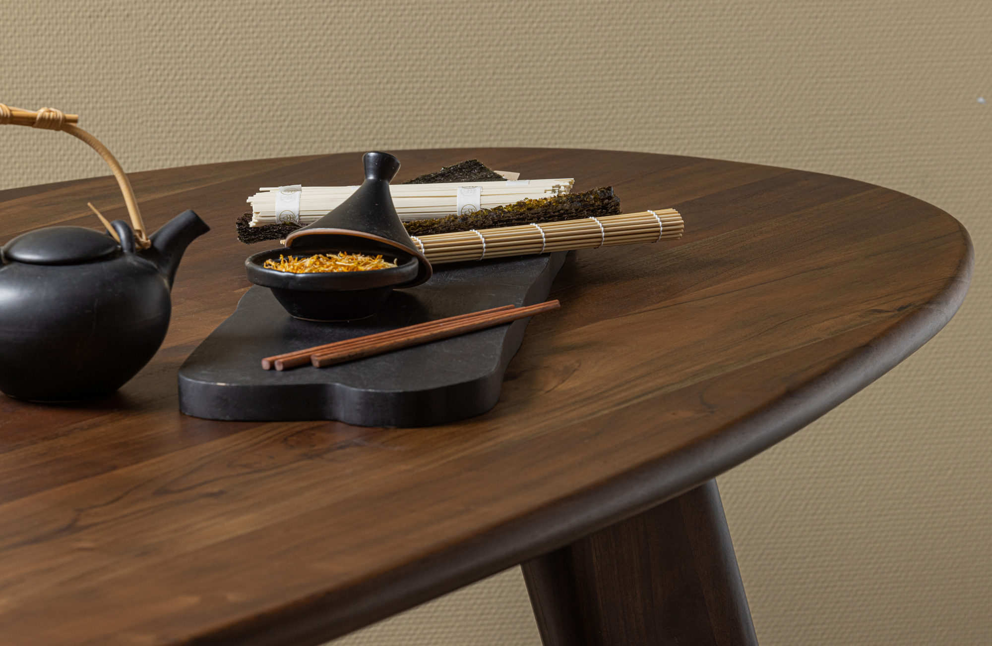 BePureHome eettafel Roundly 200x100
