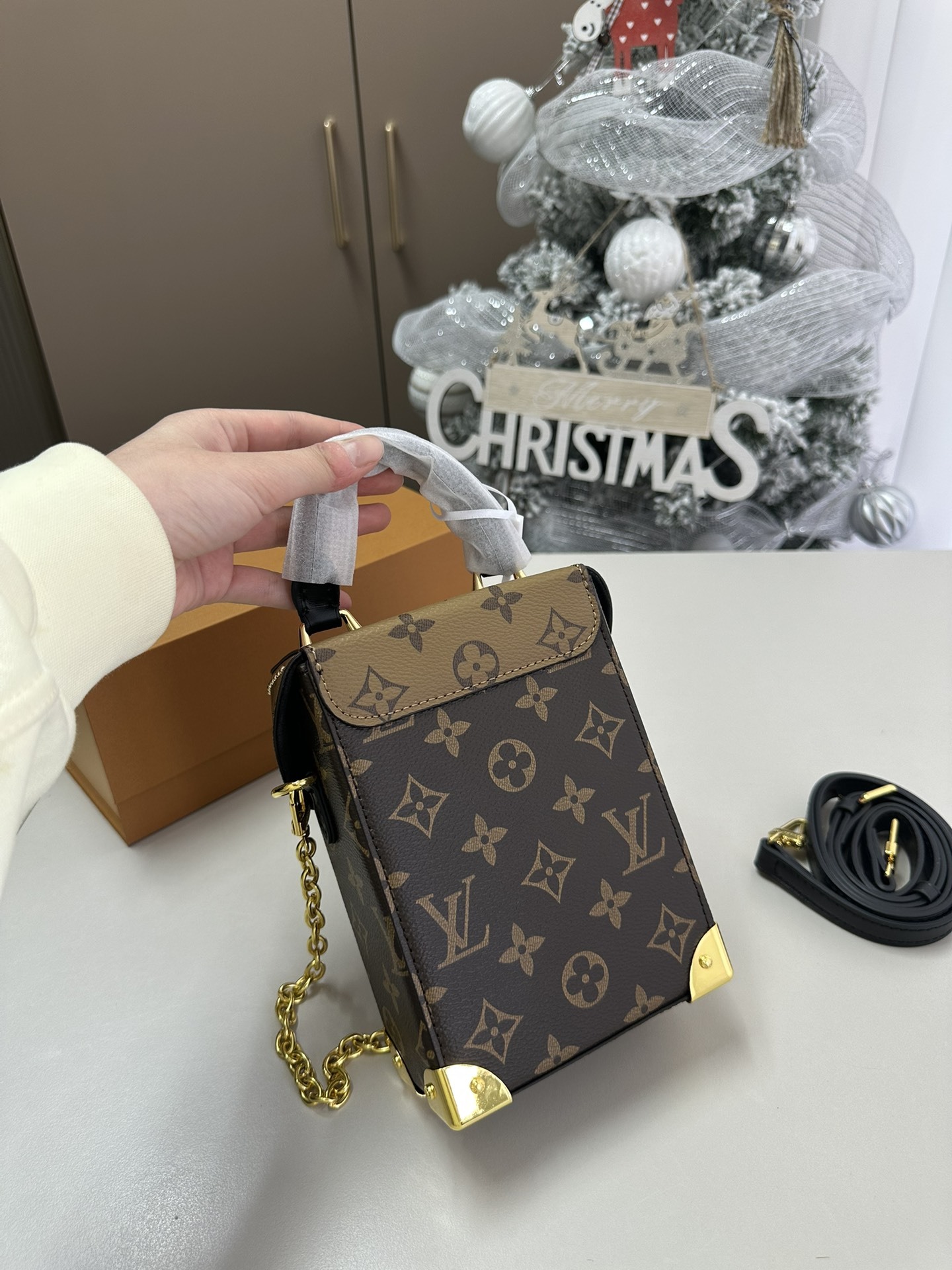 Louis new arrival phone bag size : 12*6*17 cm - Top Club