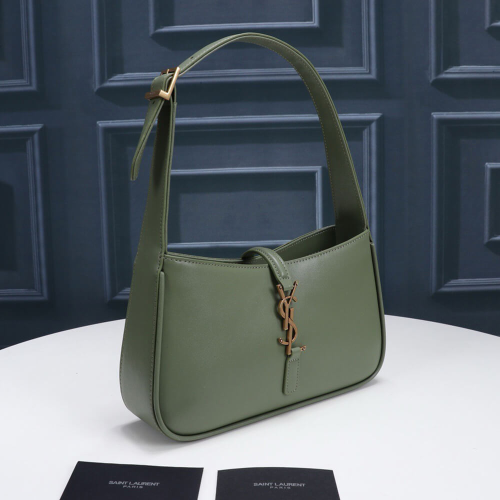 YSL LE 5 A 7 HOBO BAG IN SMOOTH LEATHER - Top Club