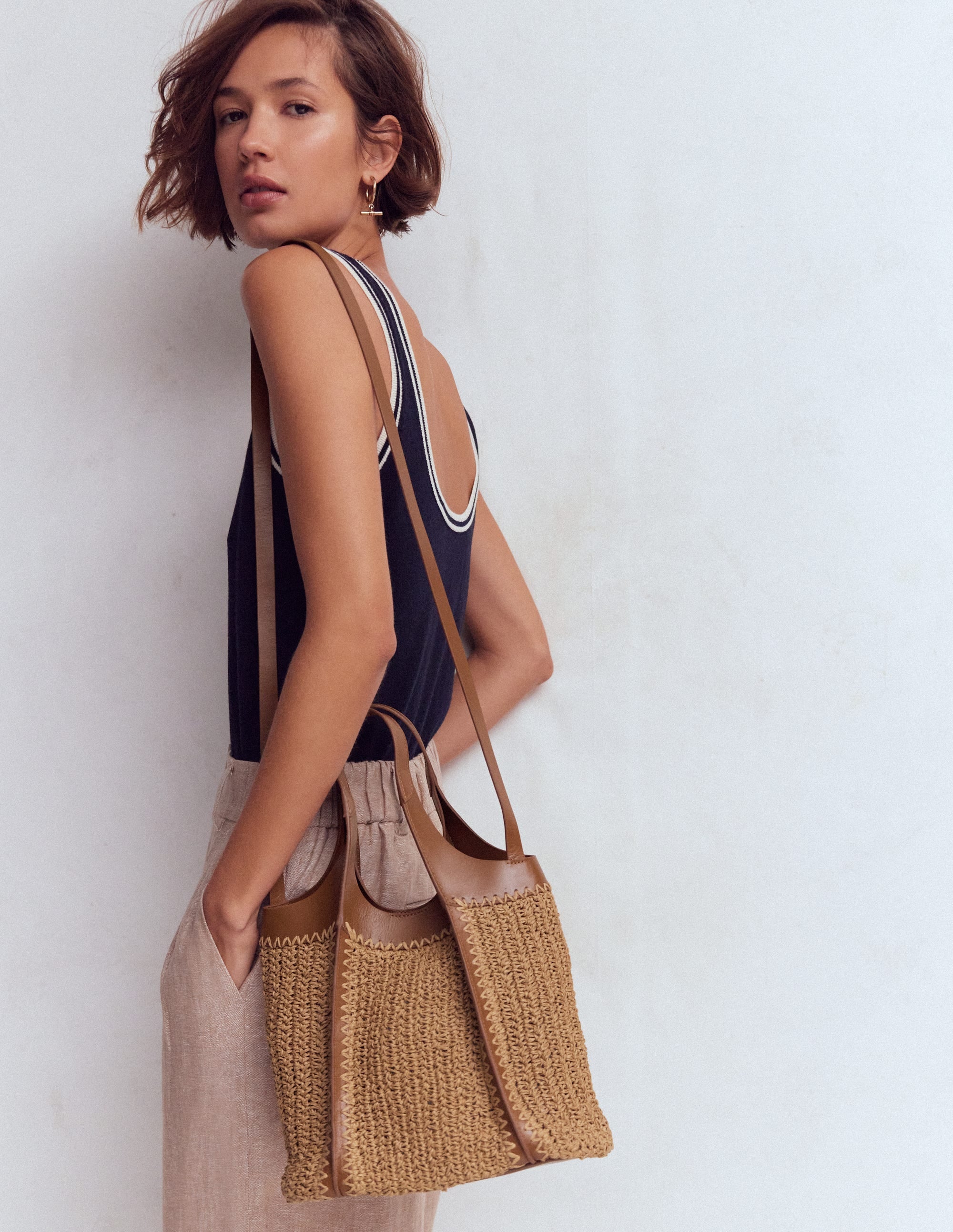 Mini-Tragetasche aus Stroh-Naturbelassen