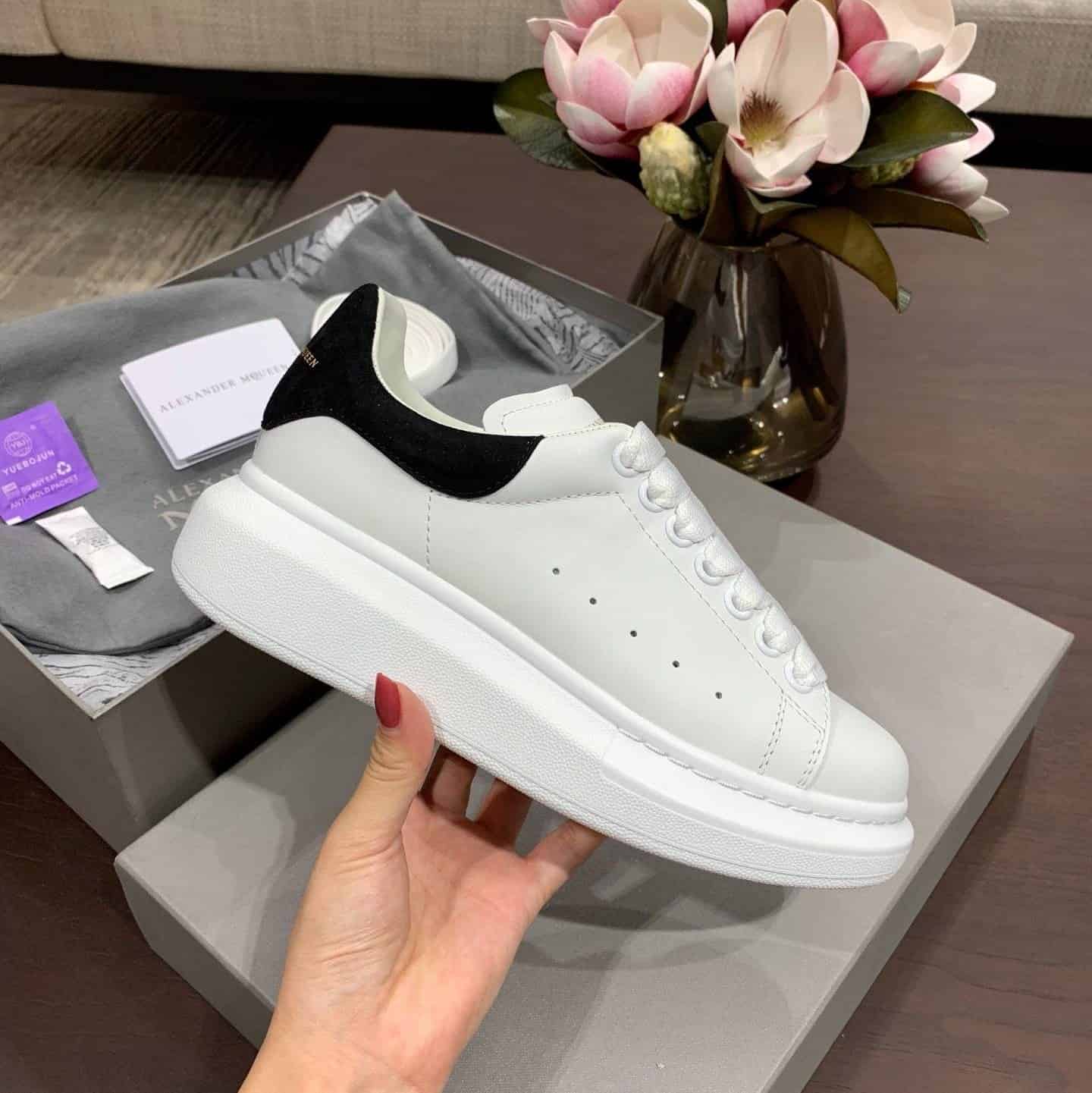 Alexander Mcqueen Sneaker Dupe - AM7 - Sneaker Replica Workshop