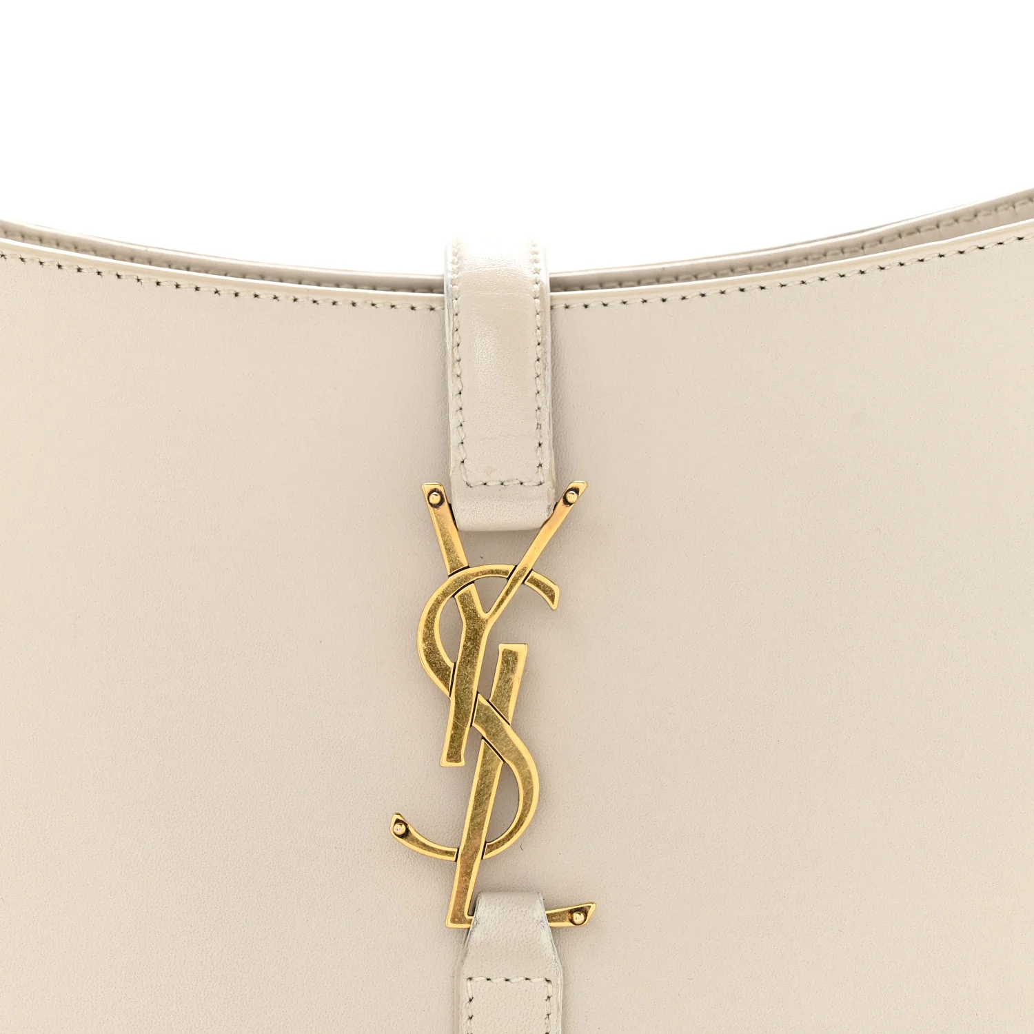 Smooth Calfskin Le 5 A 7 Hobo Crema Soft - Top Club