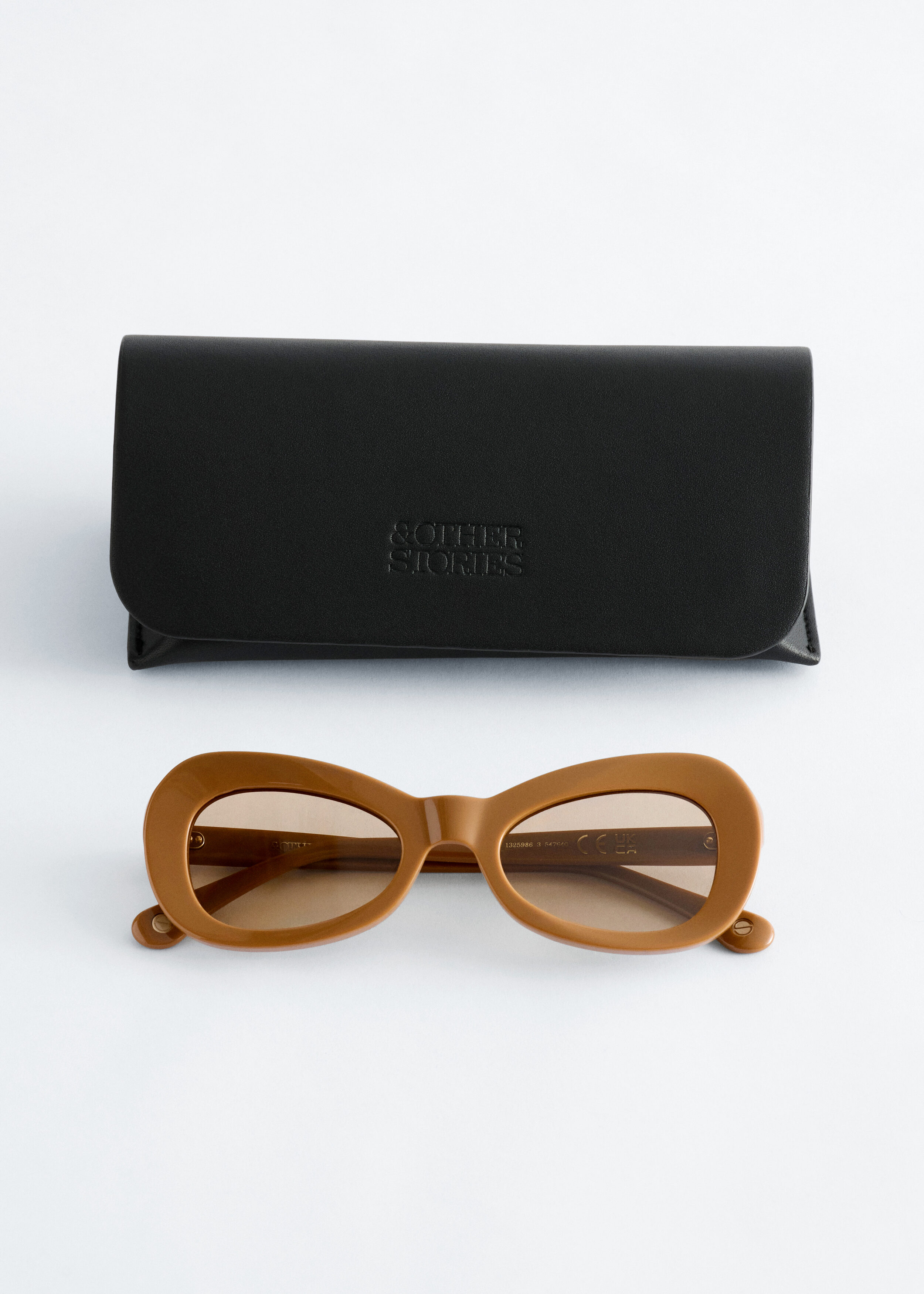 & Other Stories OVAL CAT-EYE SUNGLASSES