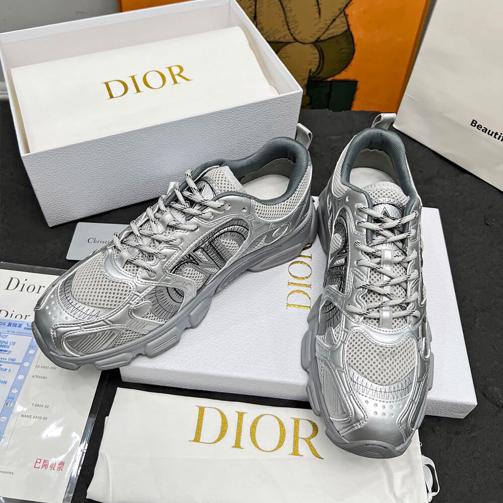 DIOR Chrono Sneaker - Top Club