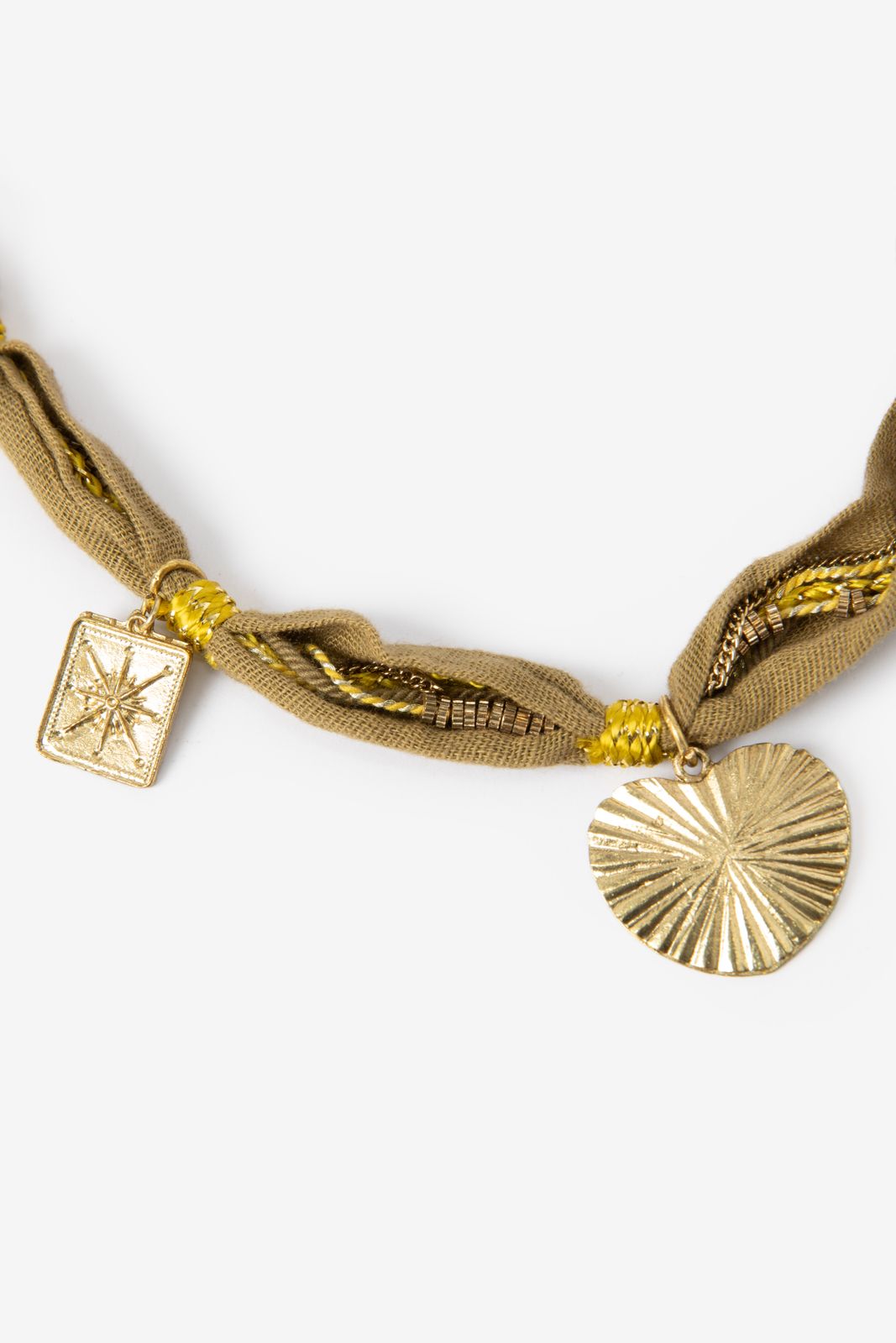 Donkergroene cord ketting met bedels