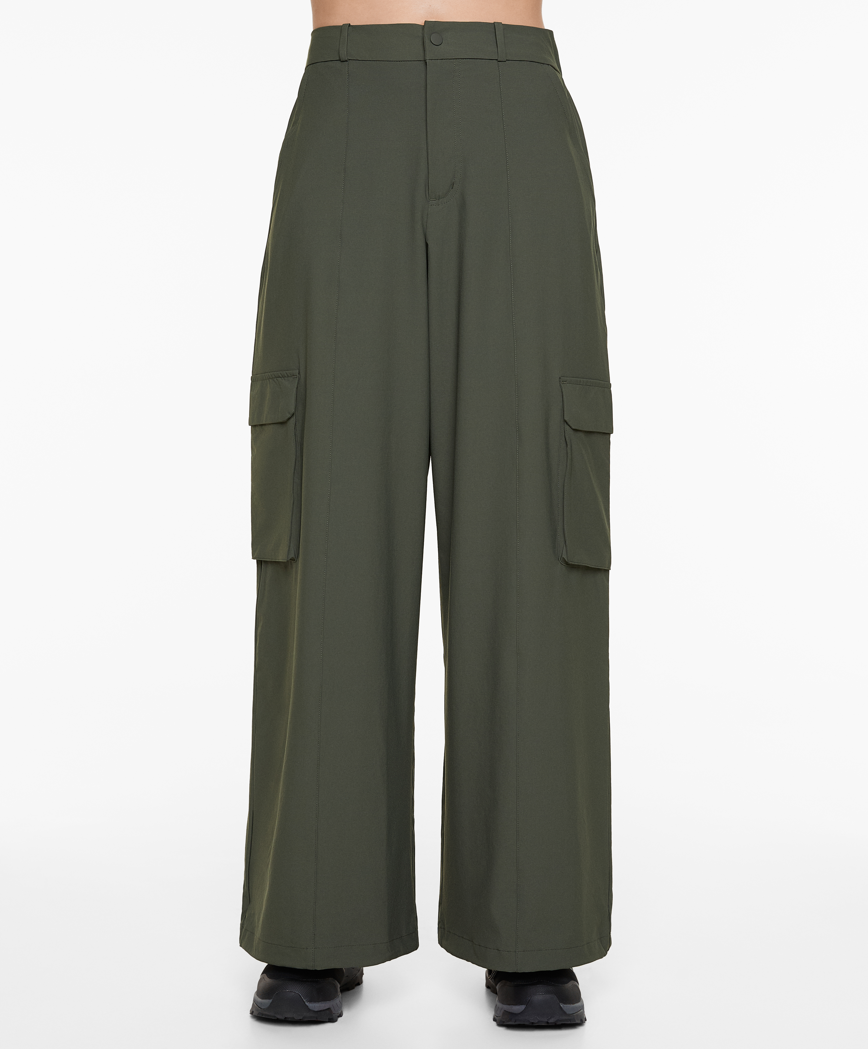 OYSHO Wide-leg cargo trousers