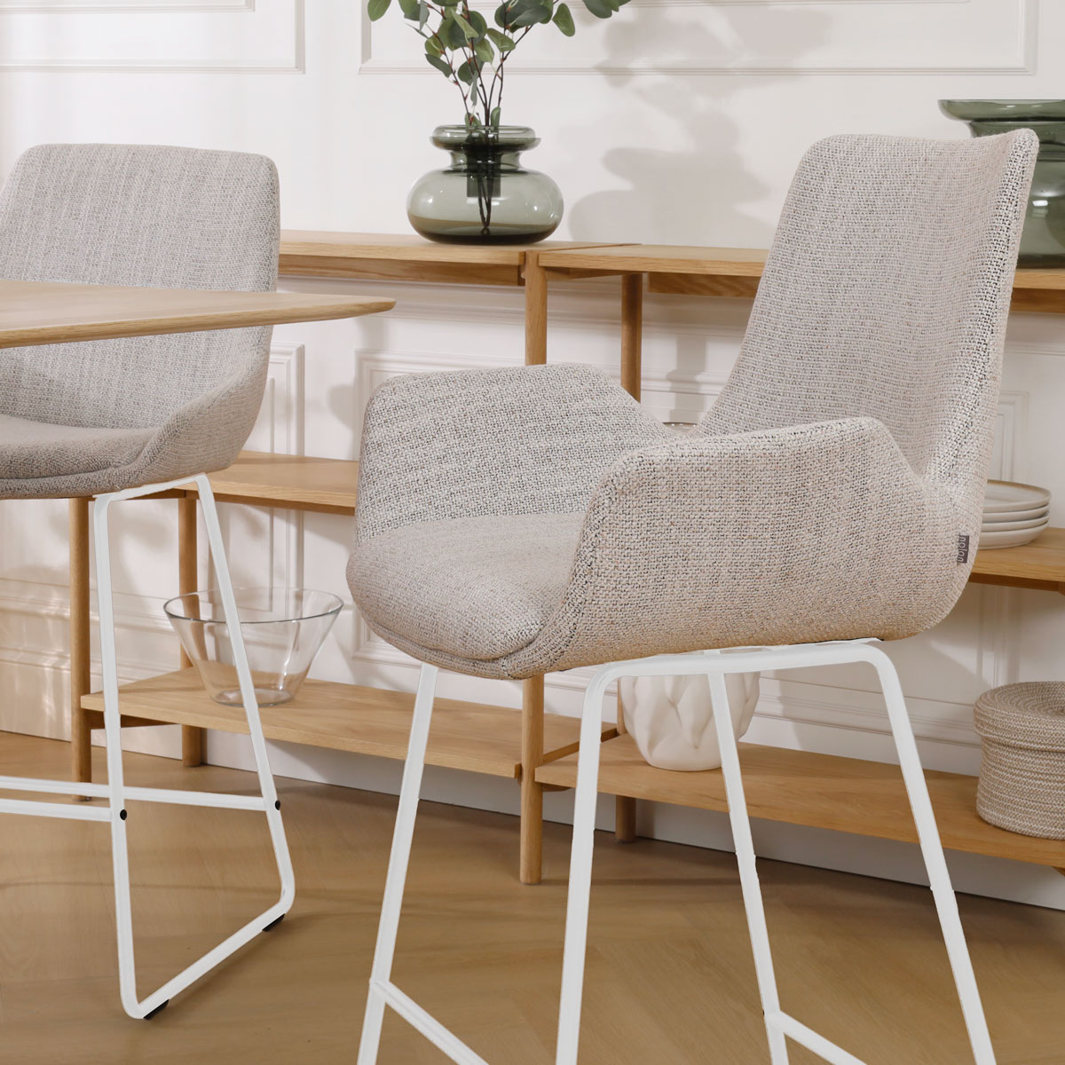 Nino-Eef barkruk grijs beige gemêleerd - wit onderstel 75 cm