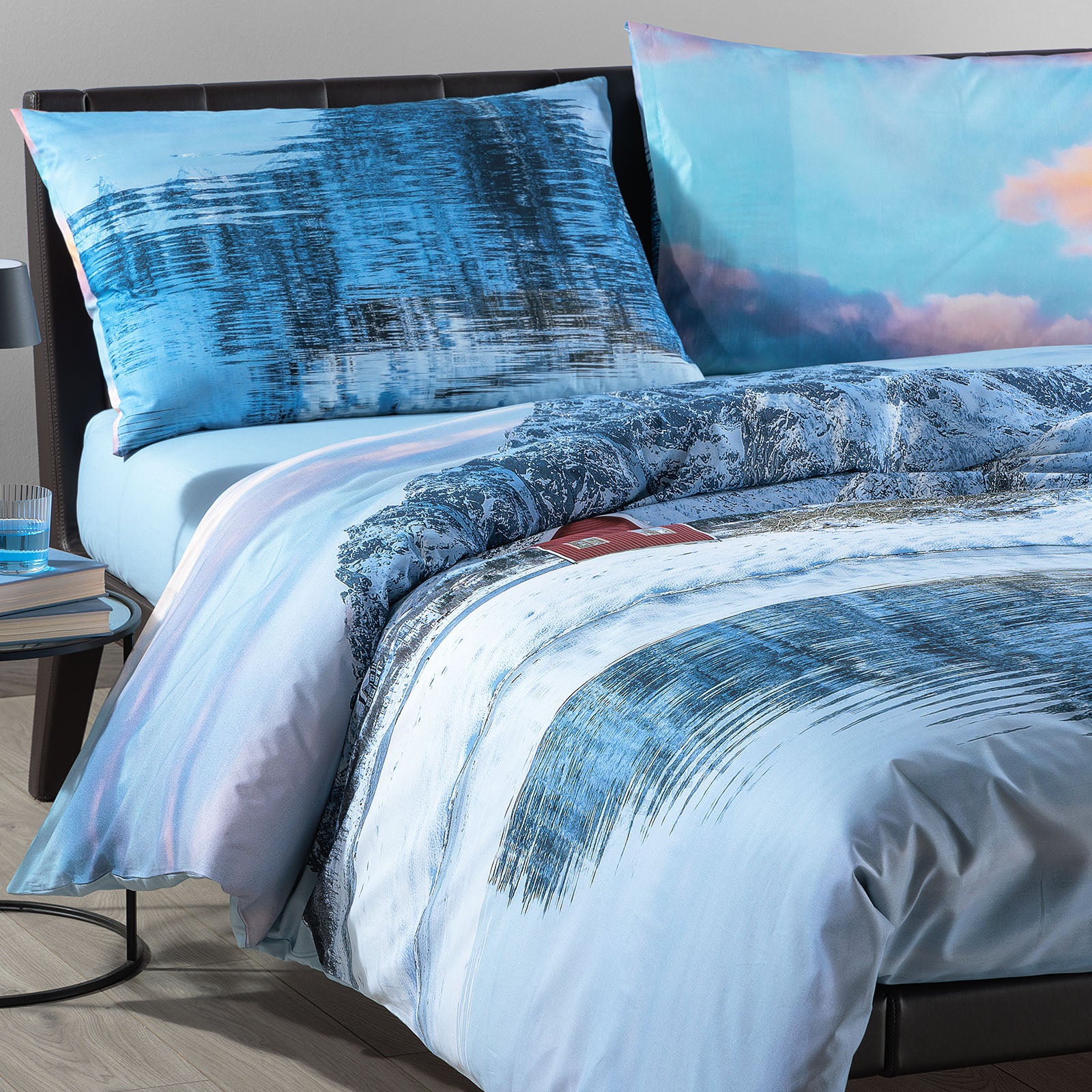 Complete cover in Artic cotton single double travel dreams