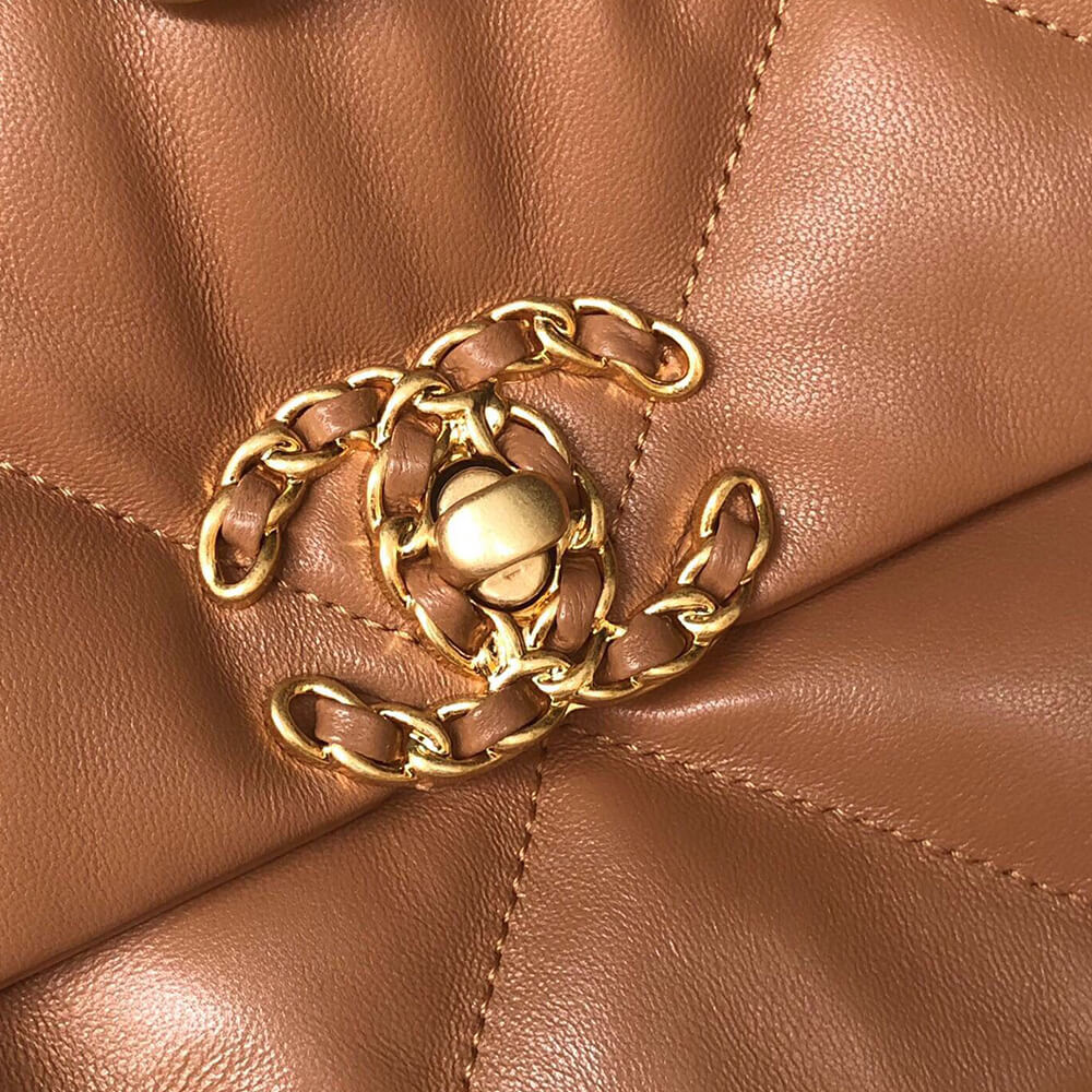 CHANEL 19 Handbag - Top Club