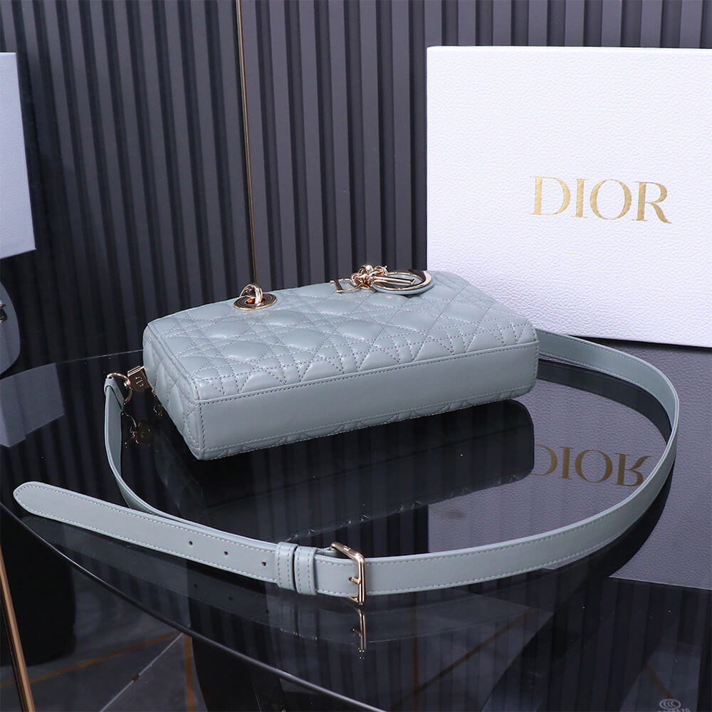 Dior Medium Lady D-Joy Bag(HIGH-END GRADE) - Top Club