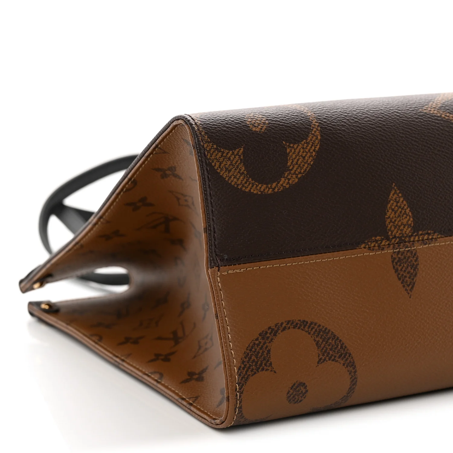Reverse Monogram Giant Onthego MM - Top Club