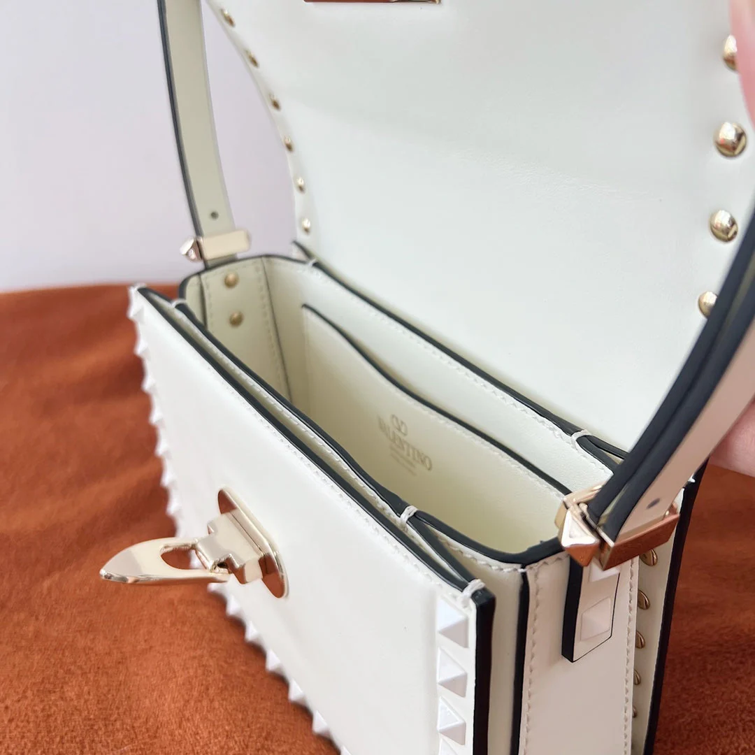 Valentino Garavani Rockstud Shoulder White Bag - 18.5x12x8cm - Top Club