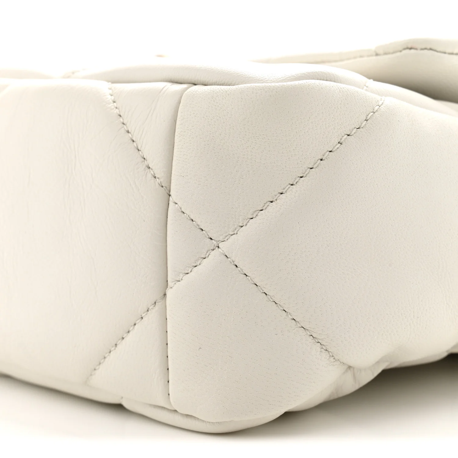 Goatskin Quilted Medium Chanel 19 Flap White - Top Club
