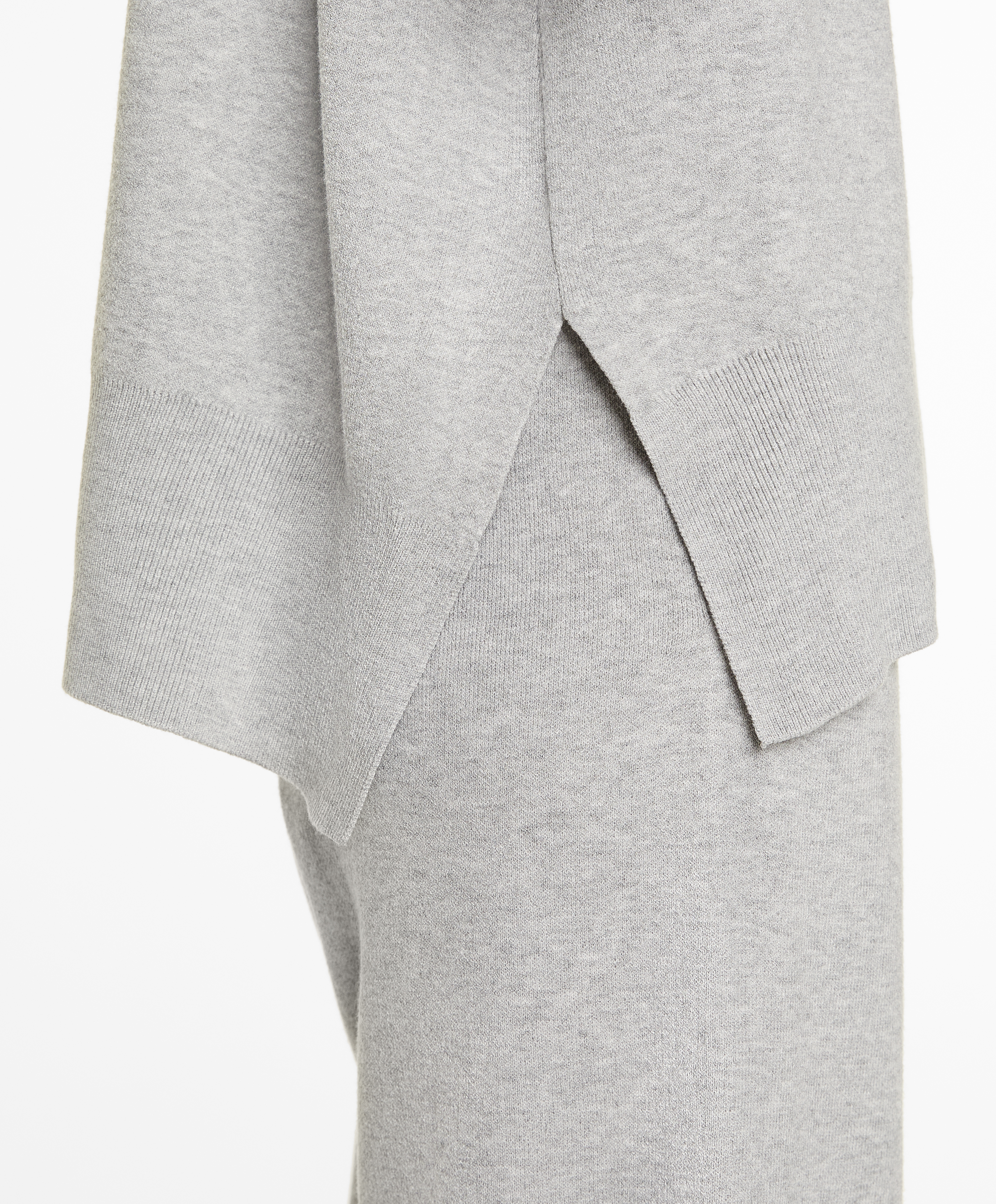 OYSHO Zipped knit hooded jacket