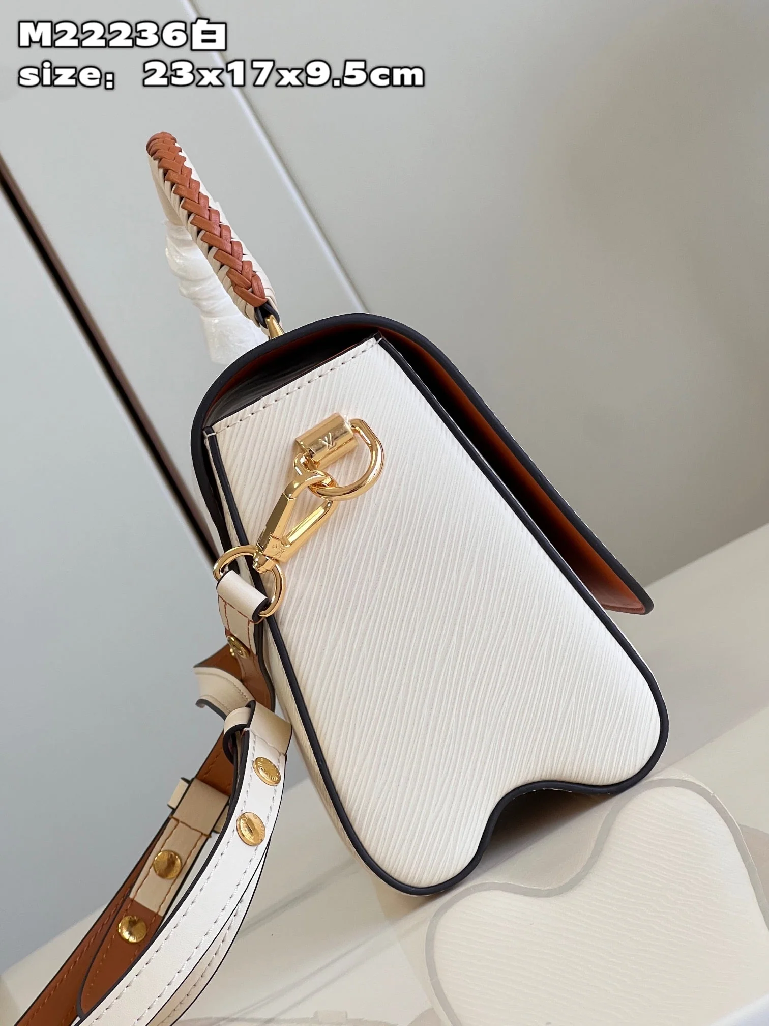 Louis Vuitton Twist MM Epi Bag White Quartz - 23 x 17 x 9.5 cm - Top Club