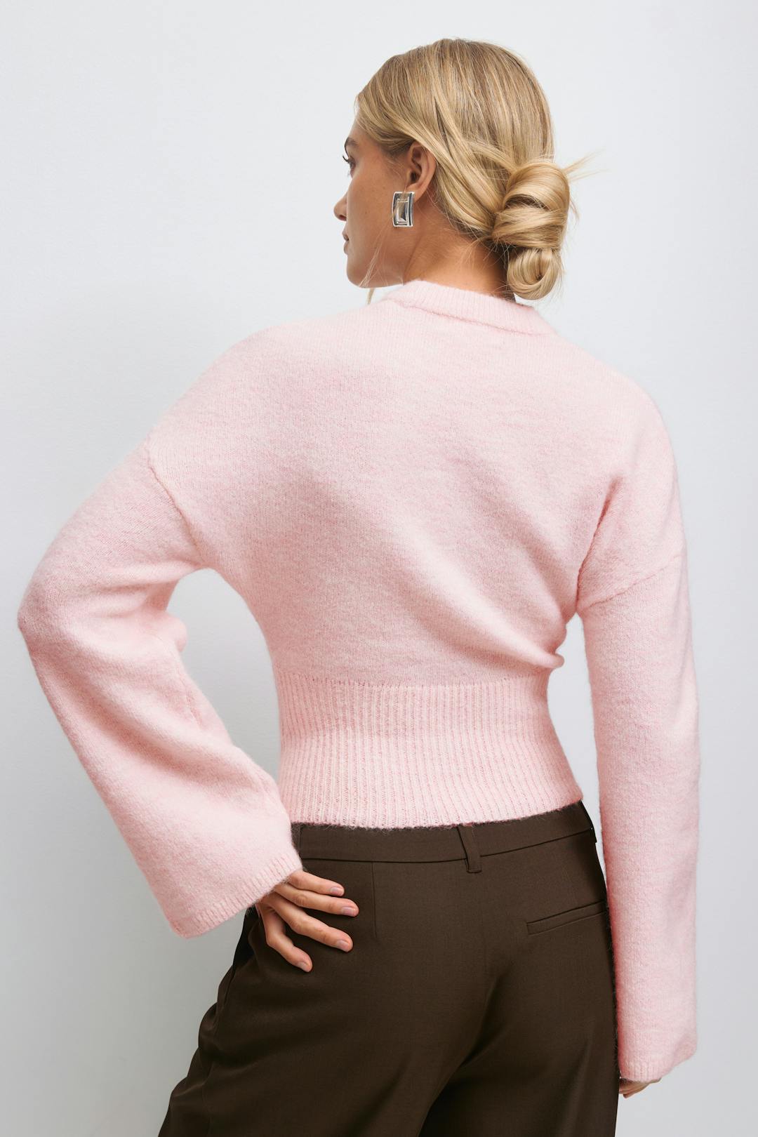 Gina Tricot wide sleeve knitted sweater