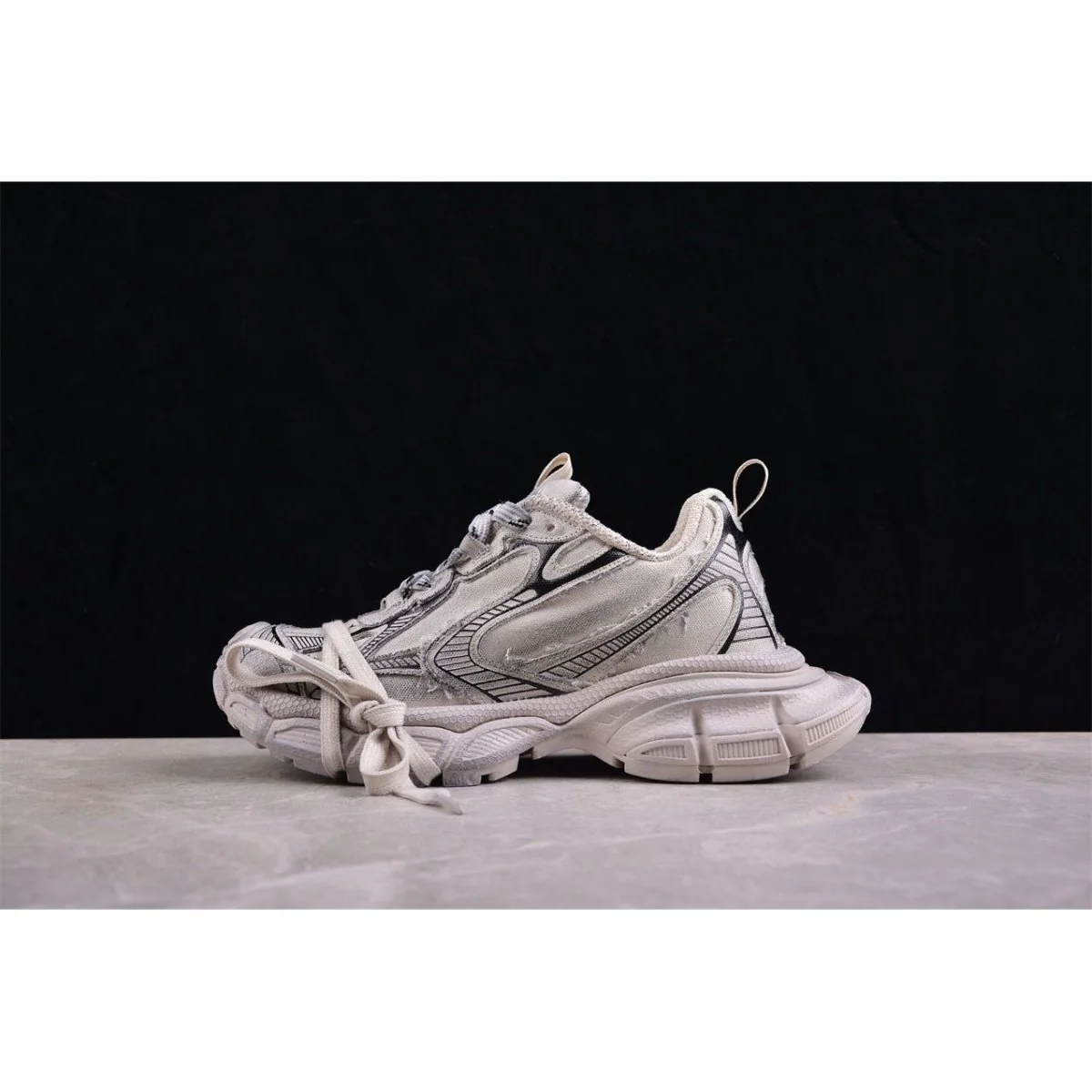 BALENCIAGA 3XL x BEIGE - Sneaker Replica Workshop