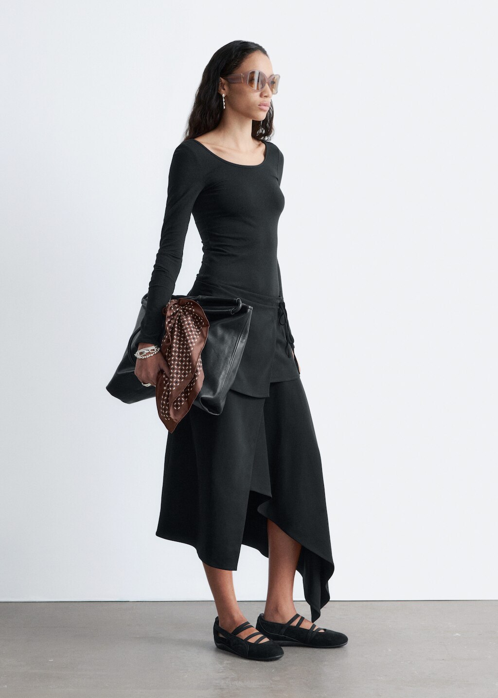 & Other Stories LONG-SLEEVE SCOOP-NECK TOP
