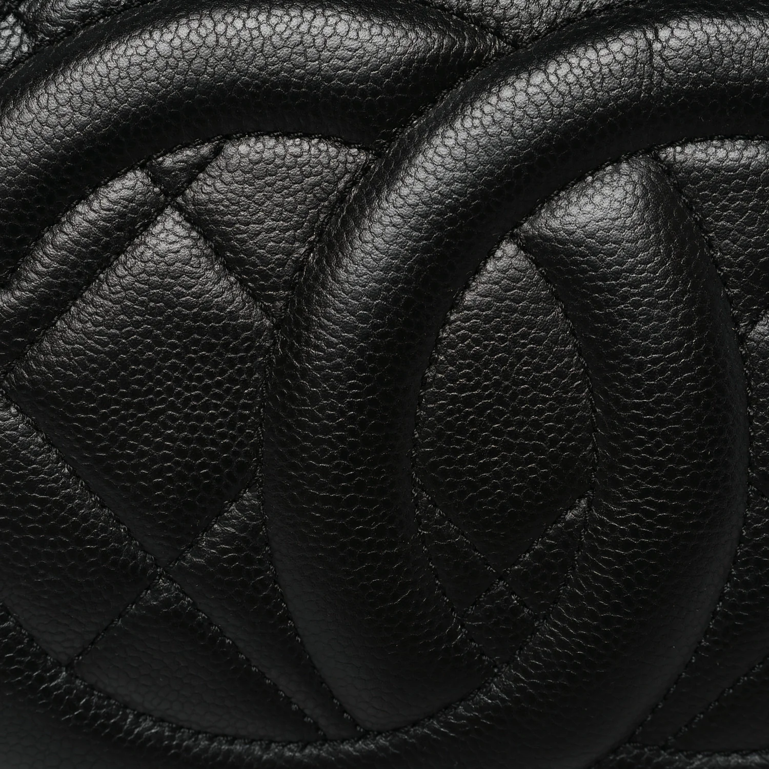 Caviar Quilted CC Timeless Soft Tote Black - Top Club
