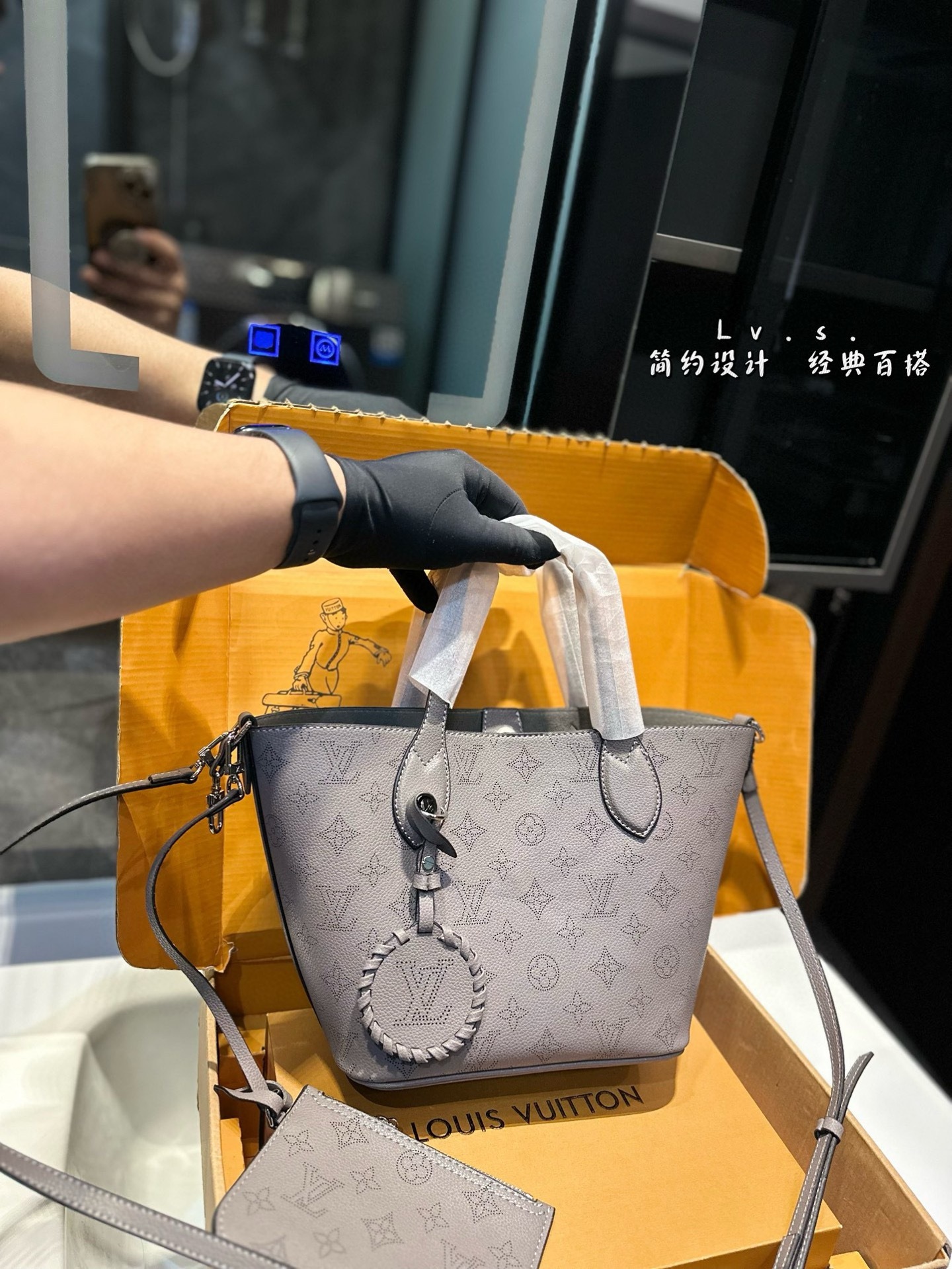 louis new arrival tote bucket bag size:21 * 20cm - Top Club